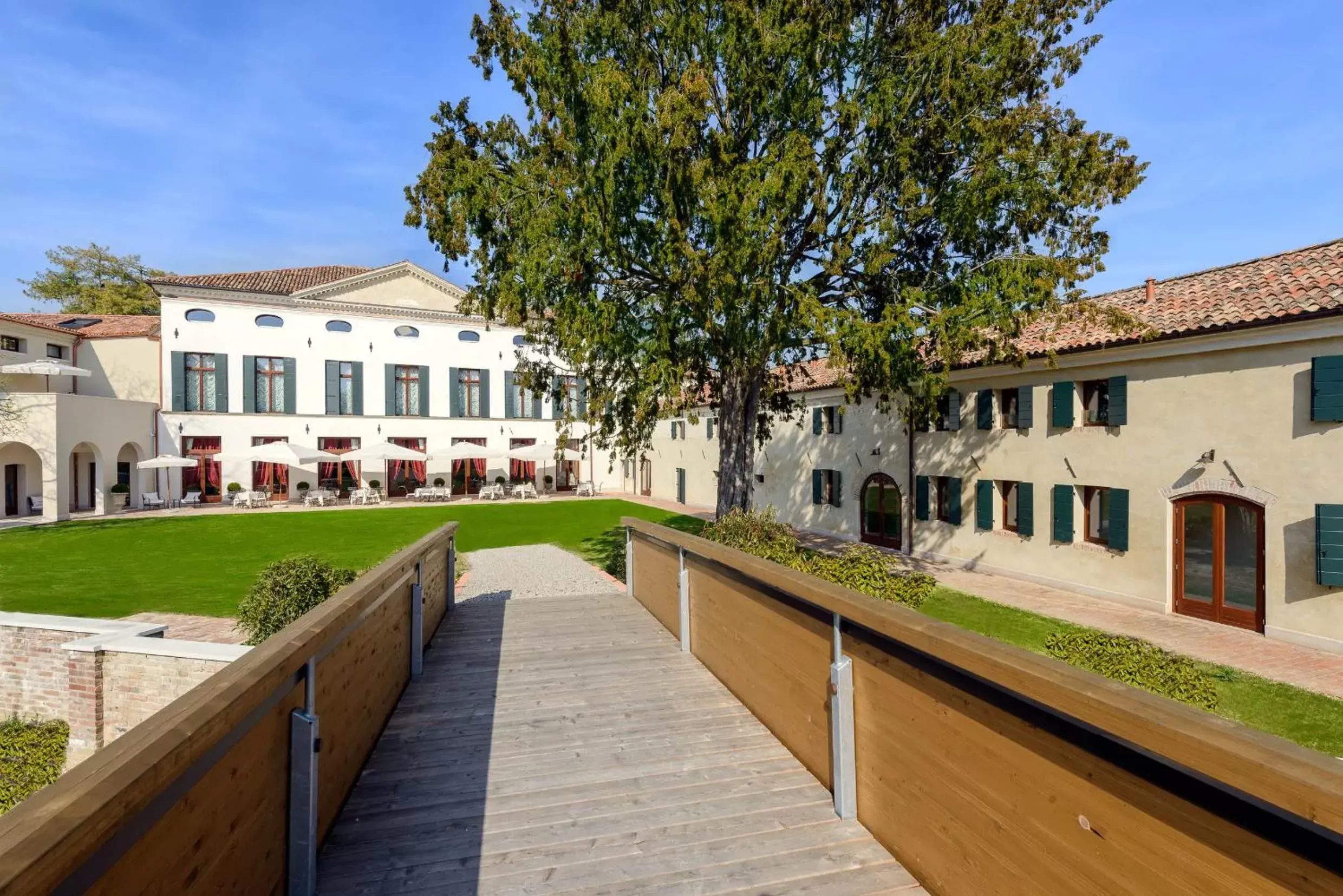 Facade/entrance, Property Building in Hotel Villa Barbarich Venice Mestre