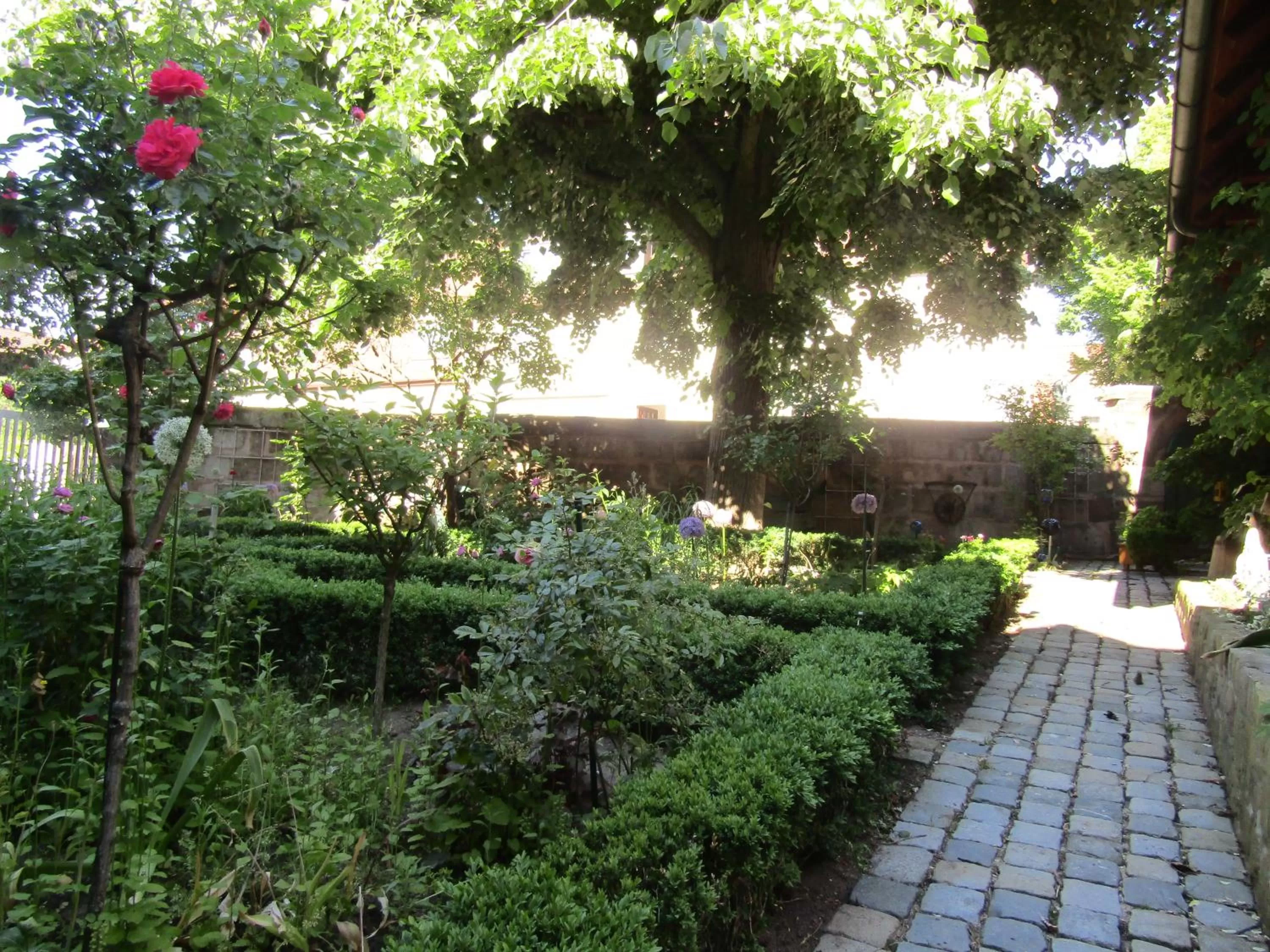 Garden in Hotel und Gasthof Ritter St. Georg