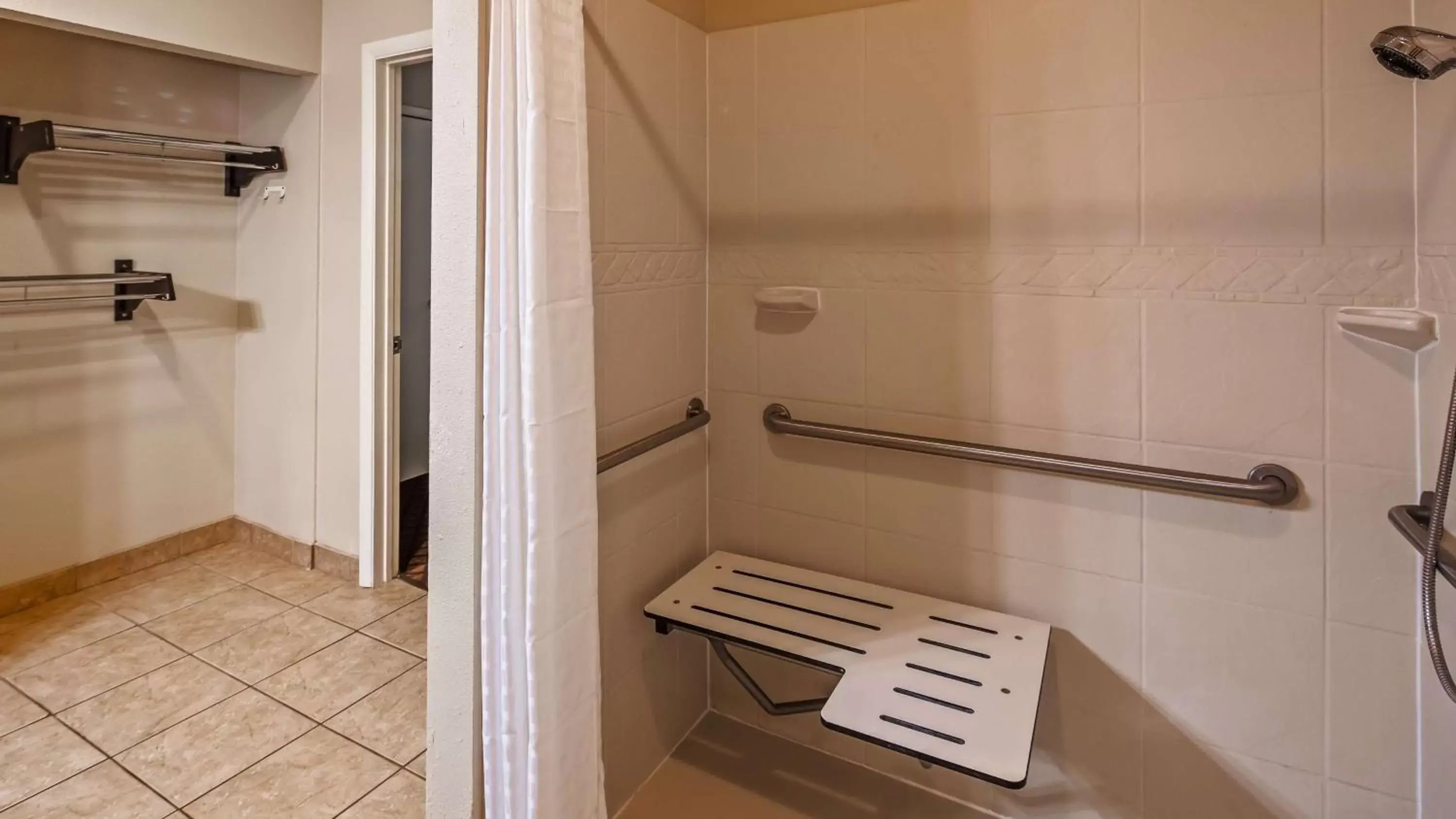 Bathroom in Best Western Coach House