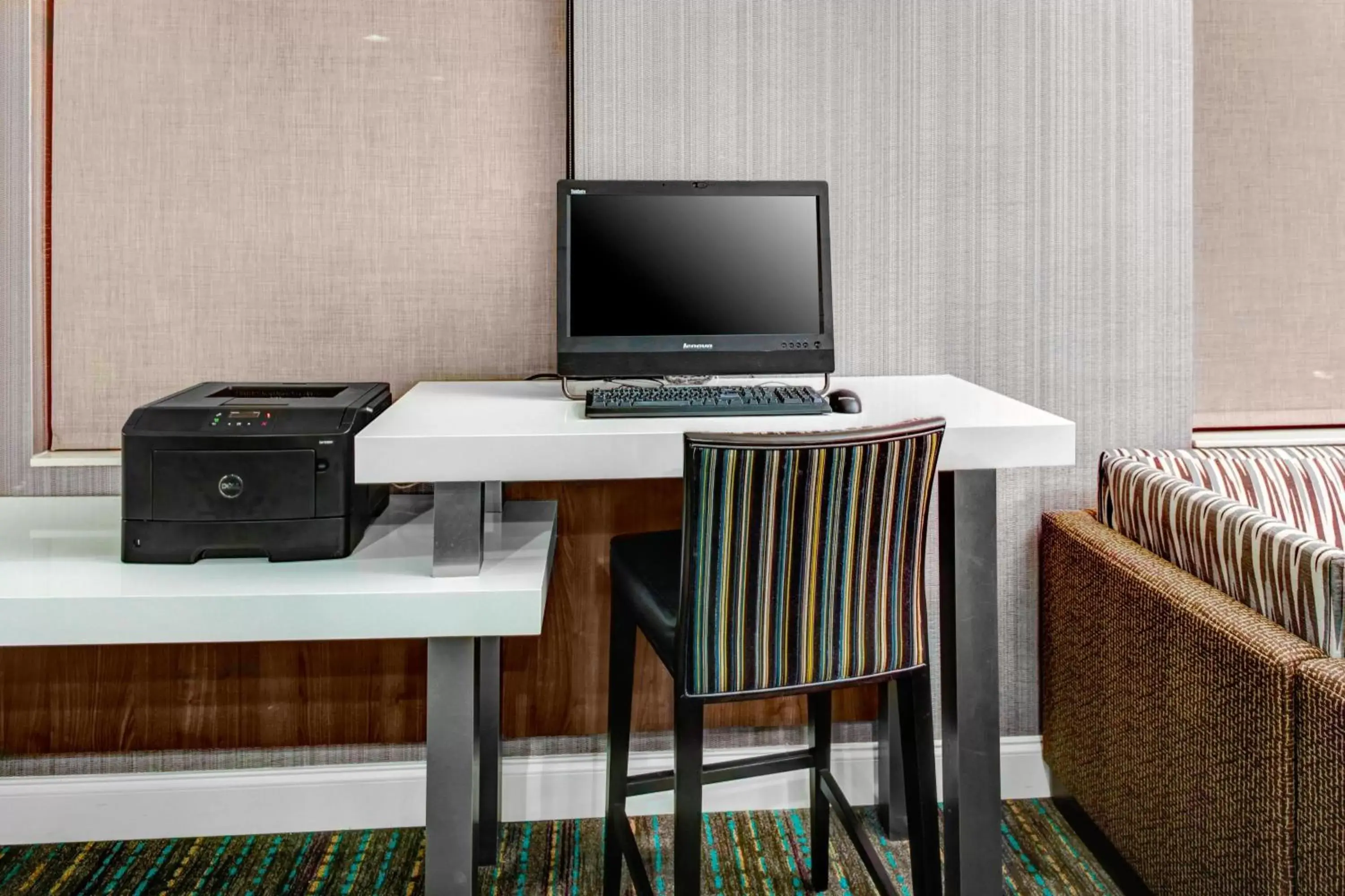 Business facilities, TV/Entertainment Center in Residence Inn Atlanta Midtown 17th Street