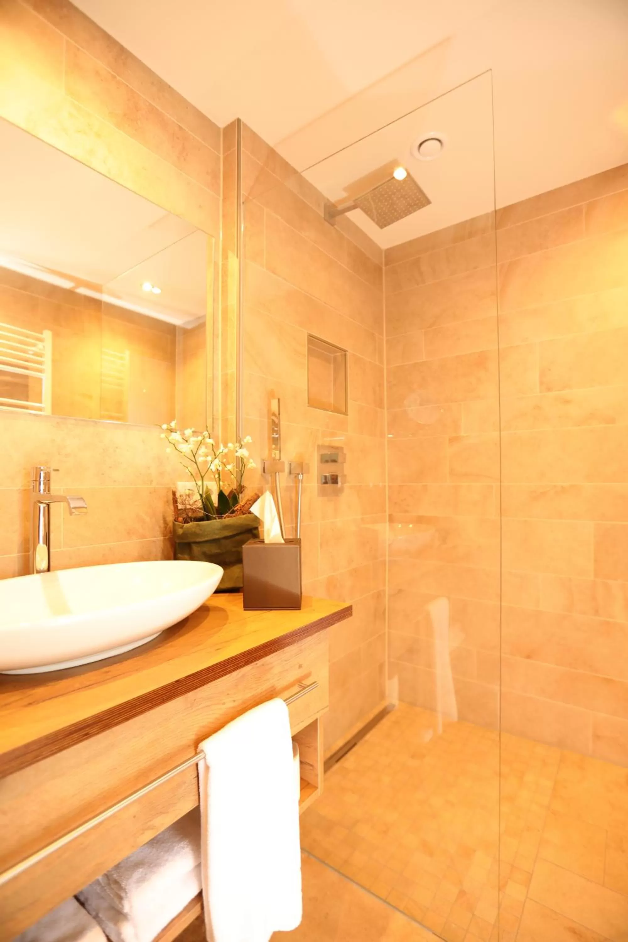 Bathroom in PETERS Hotel & Spa