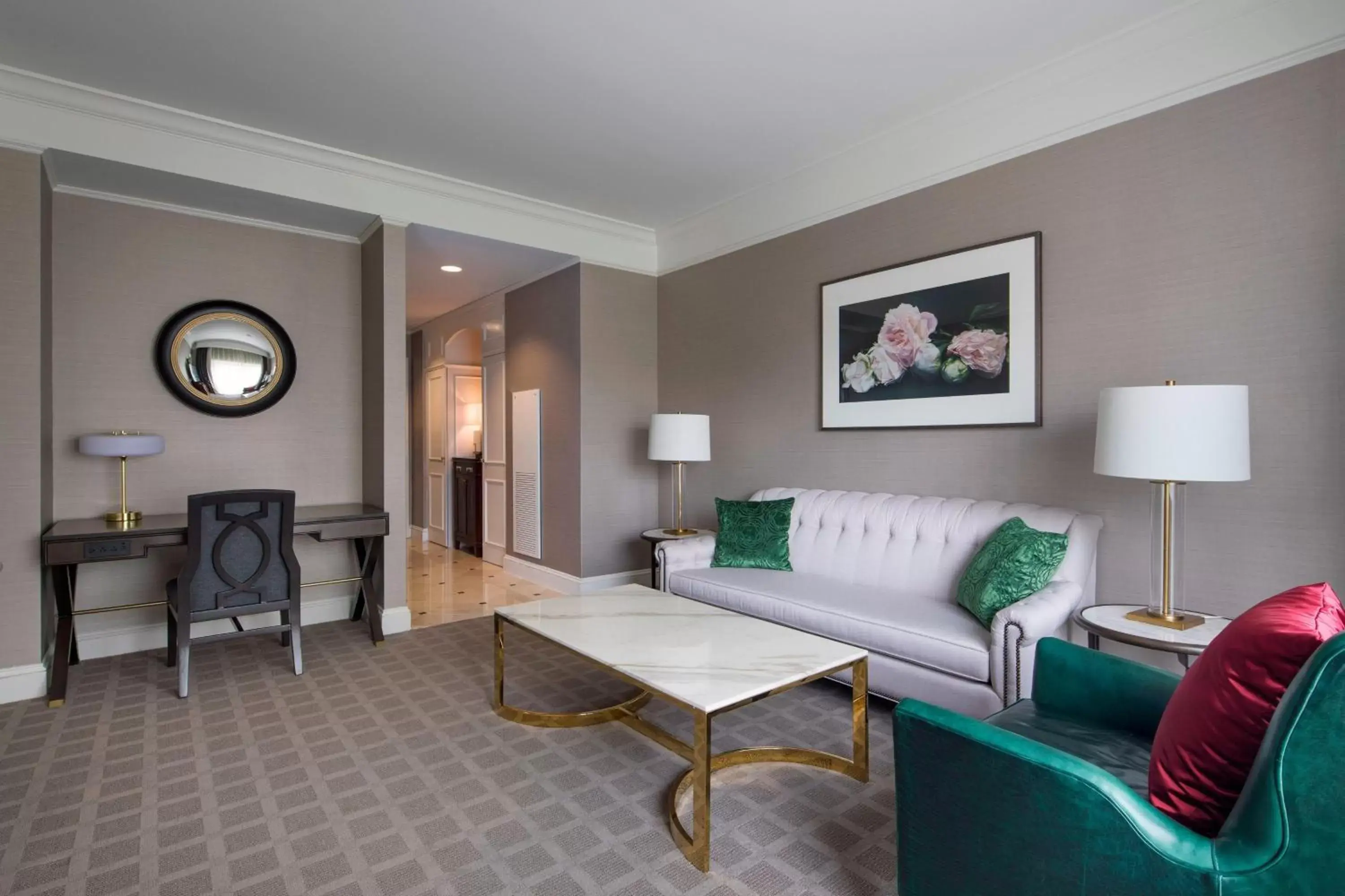 Living room, Seating Area in The Ballantyne, a Luxury Collection Hotel, Charlotte