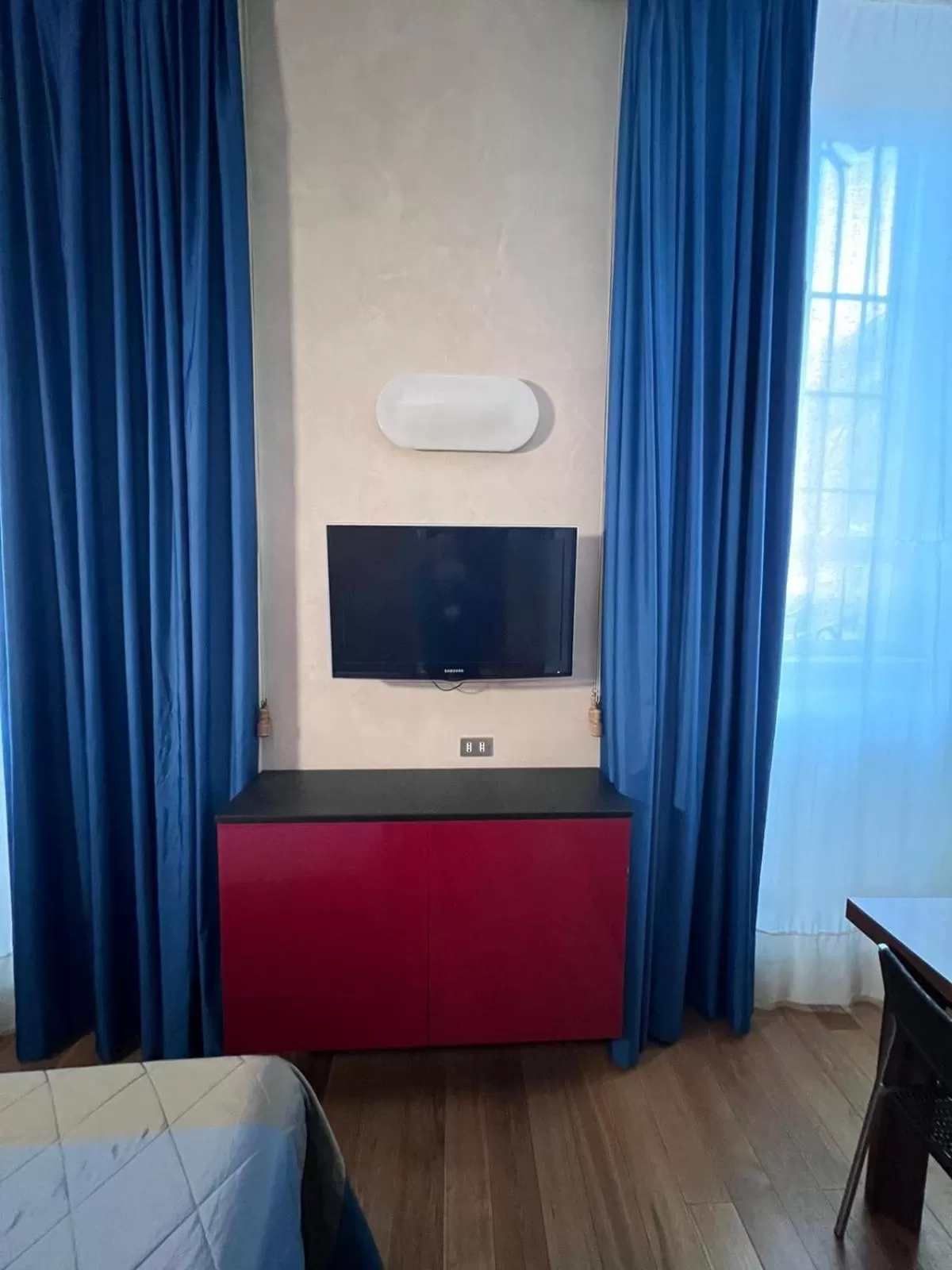 TV and multimedia, Bed in Residence Star