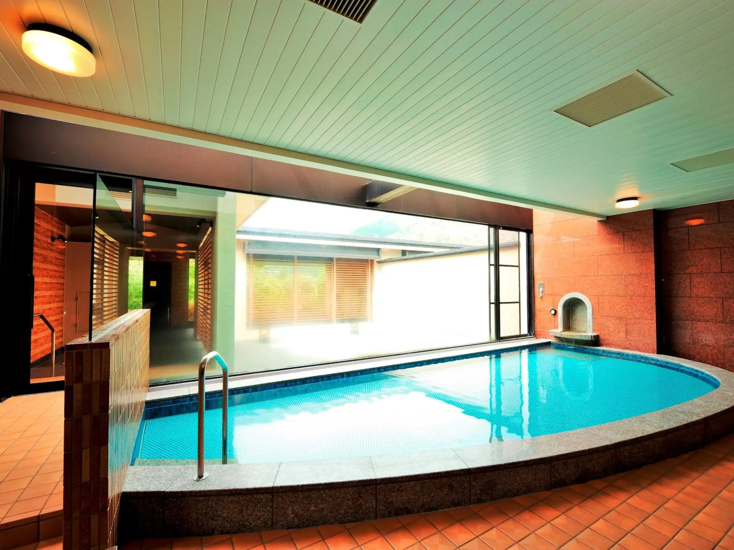 Hot Spring Bath, Swimming Pool in Hakone Sengokuhara Prince Hotel