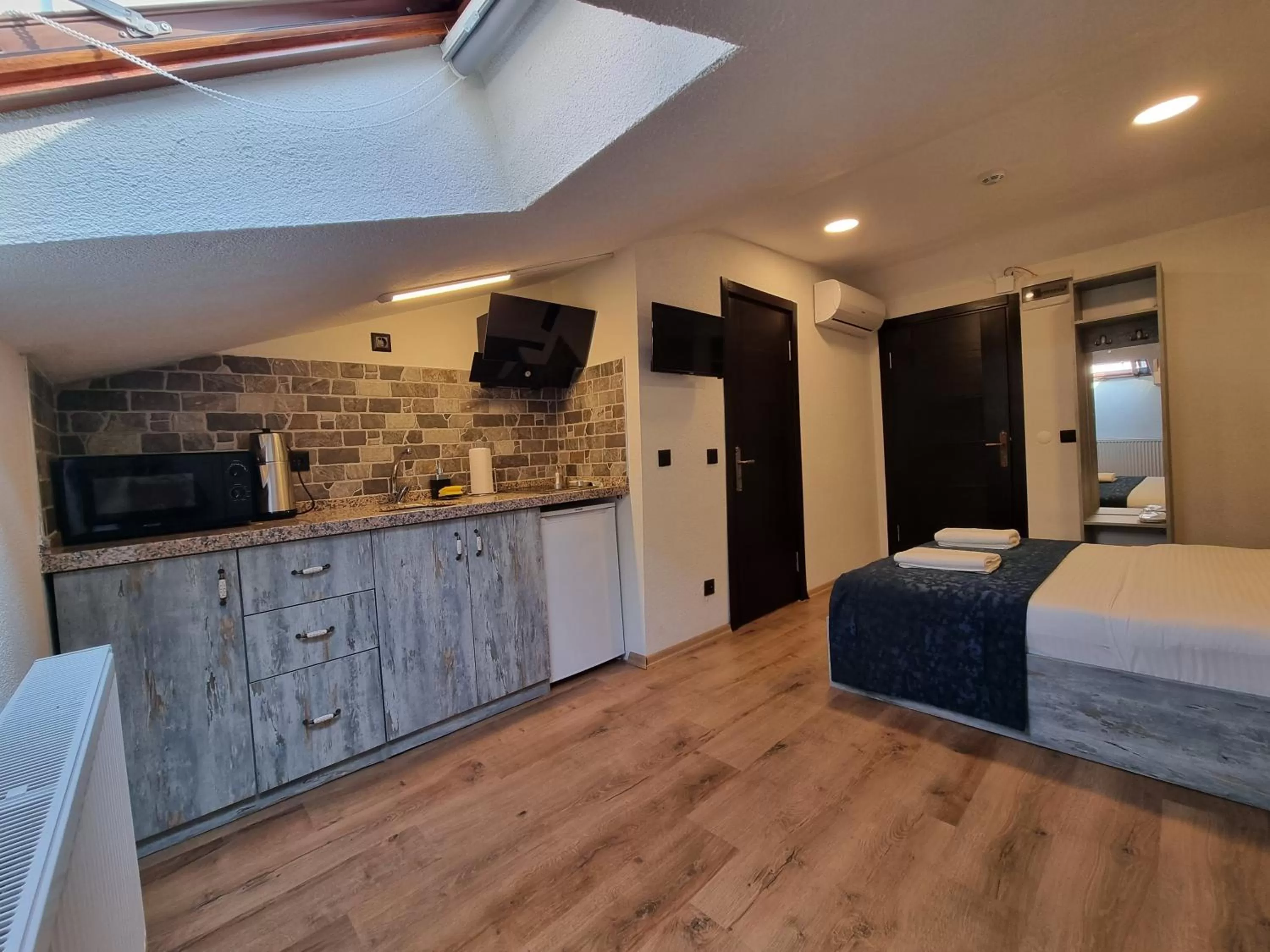 Coffee/tea facilities, Bed in Element Garden