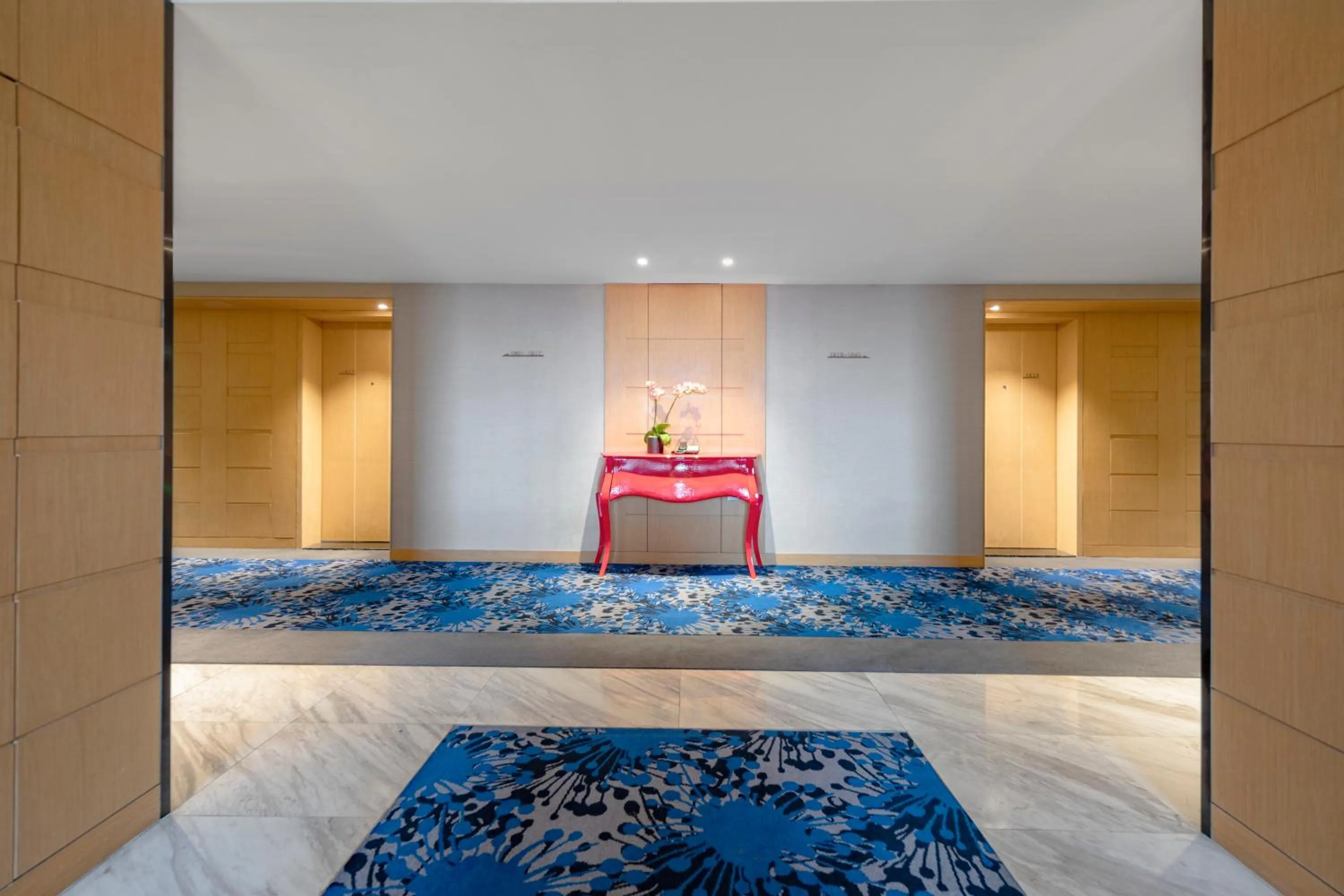 Lobby or reception in Holiday Inn Shanghai Hongqiao West by IHG