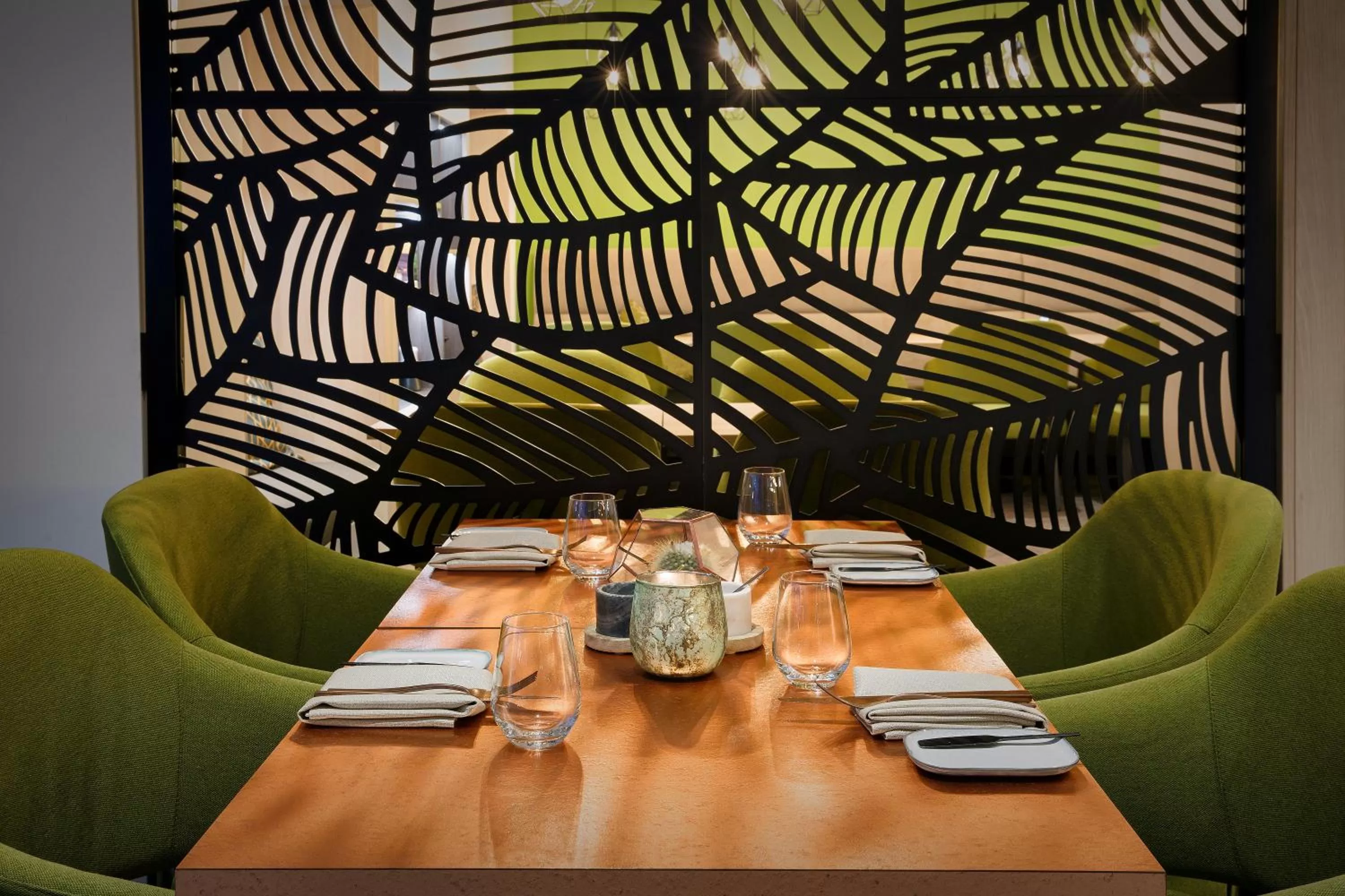 Restaurant/places to eat in Crowne Plaza Berlin City Centre Ku'damm by IHG