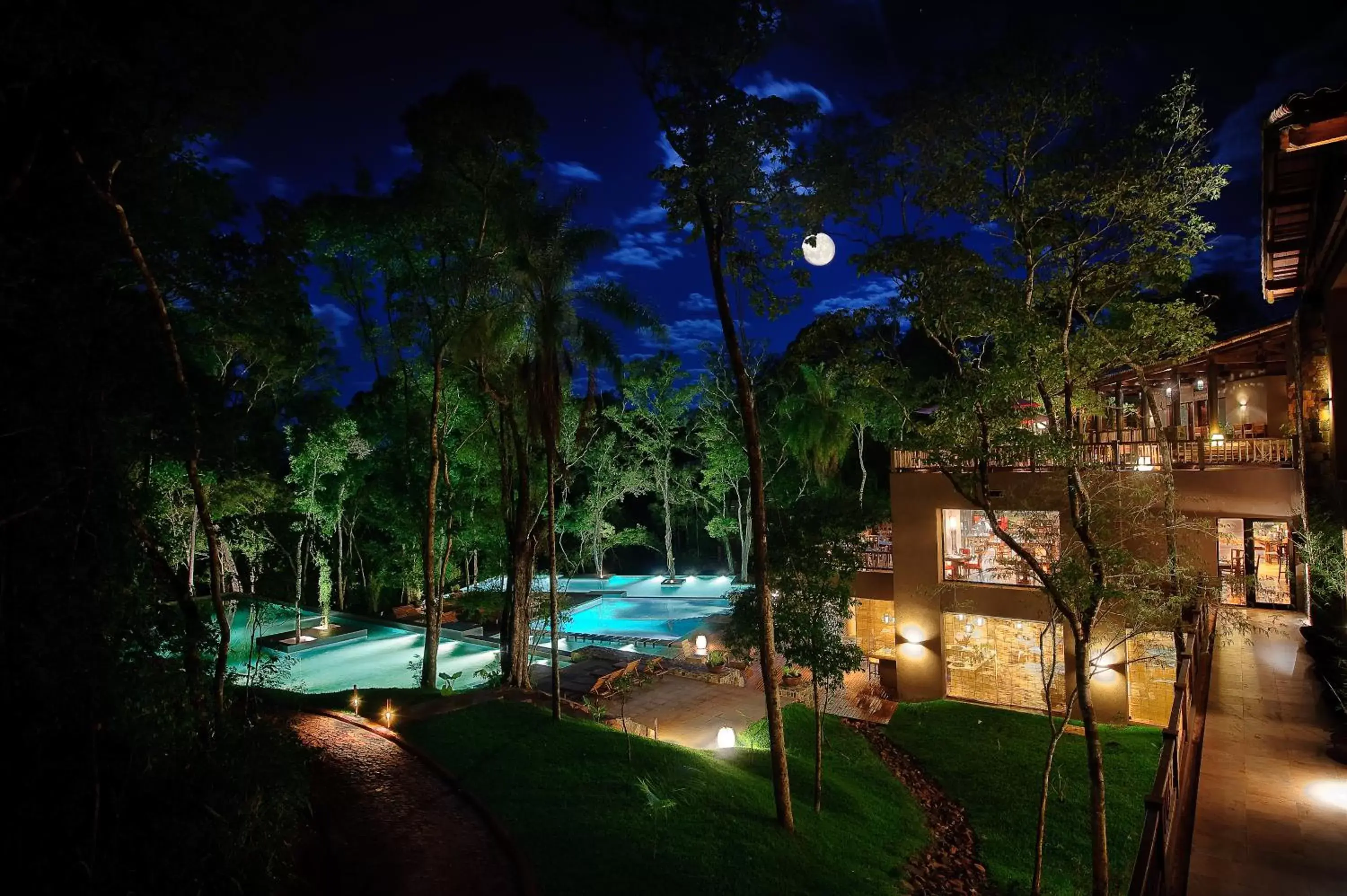 Garden view, Swimming Pool in Loi Suites Iguazu Hotel