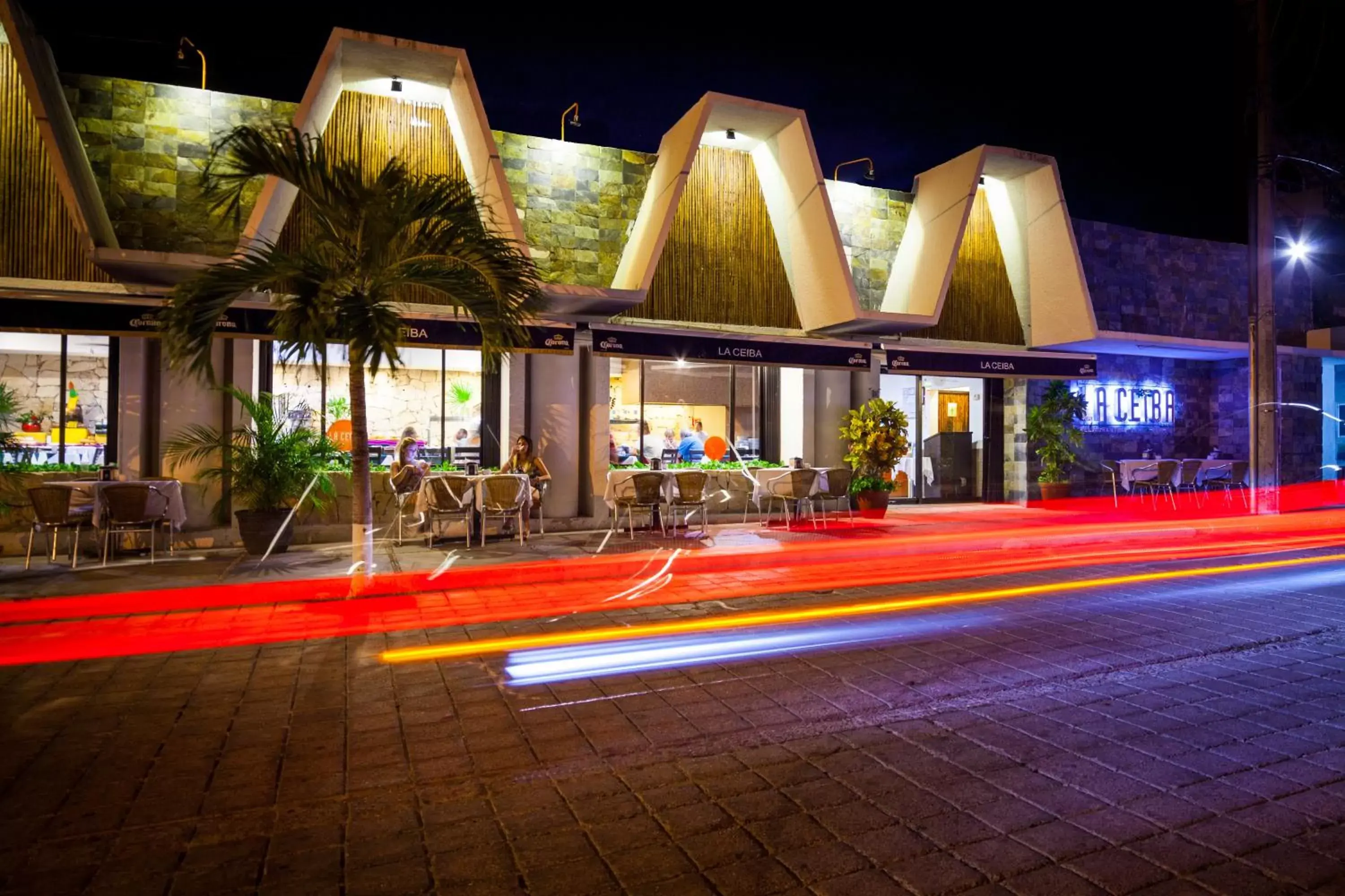 Restaurant/places to eat, Property Building in Aspira Hotel Playa del Carmen