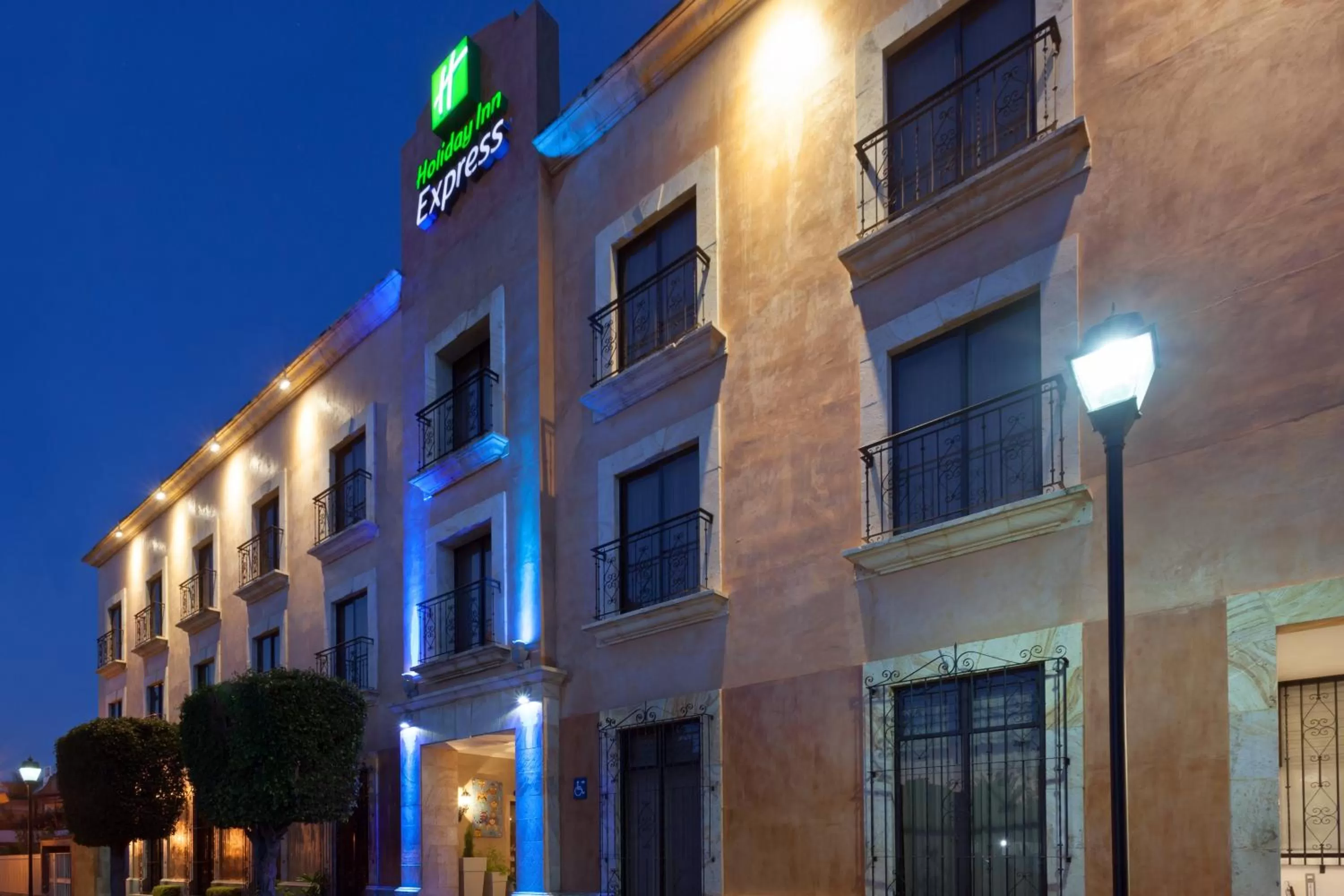 Property building in Holiday Inn Express Oaxaca - Centro Historico by IHG