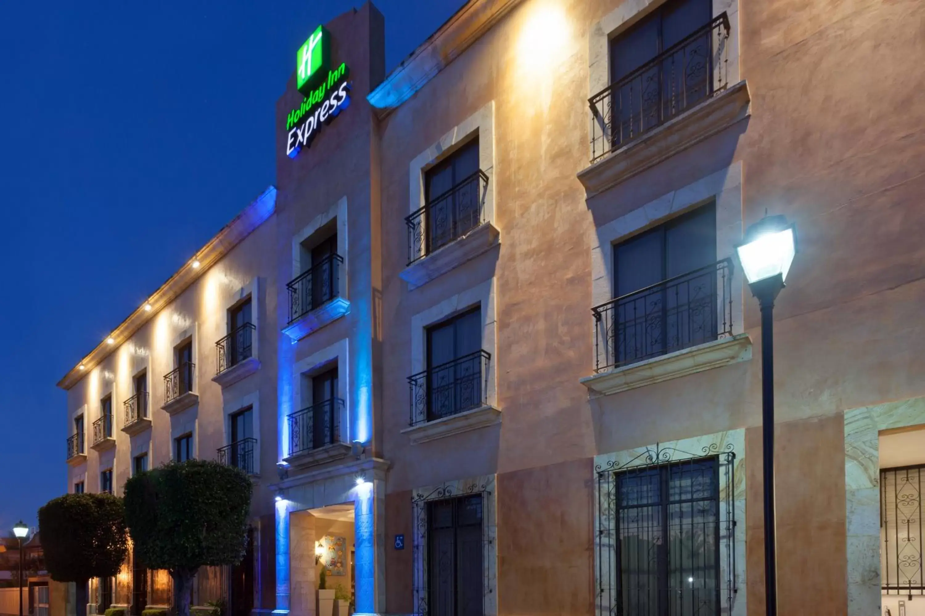 Property Building in Holiday Inn Express Oaxaca - Centro Historico, an IHG Hotel