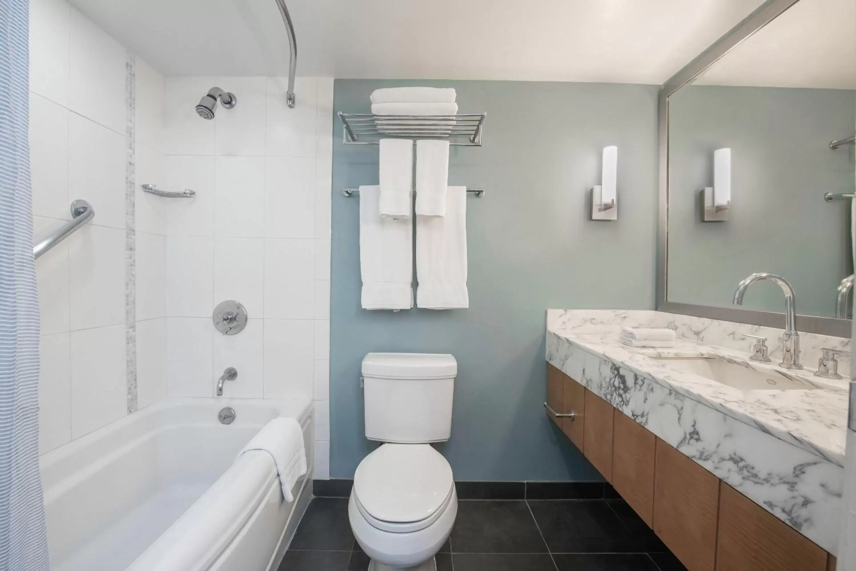 Bathroom in Ala Moana Hotel - Resort Fee Included