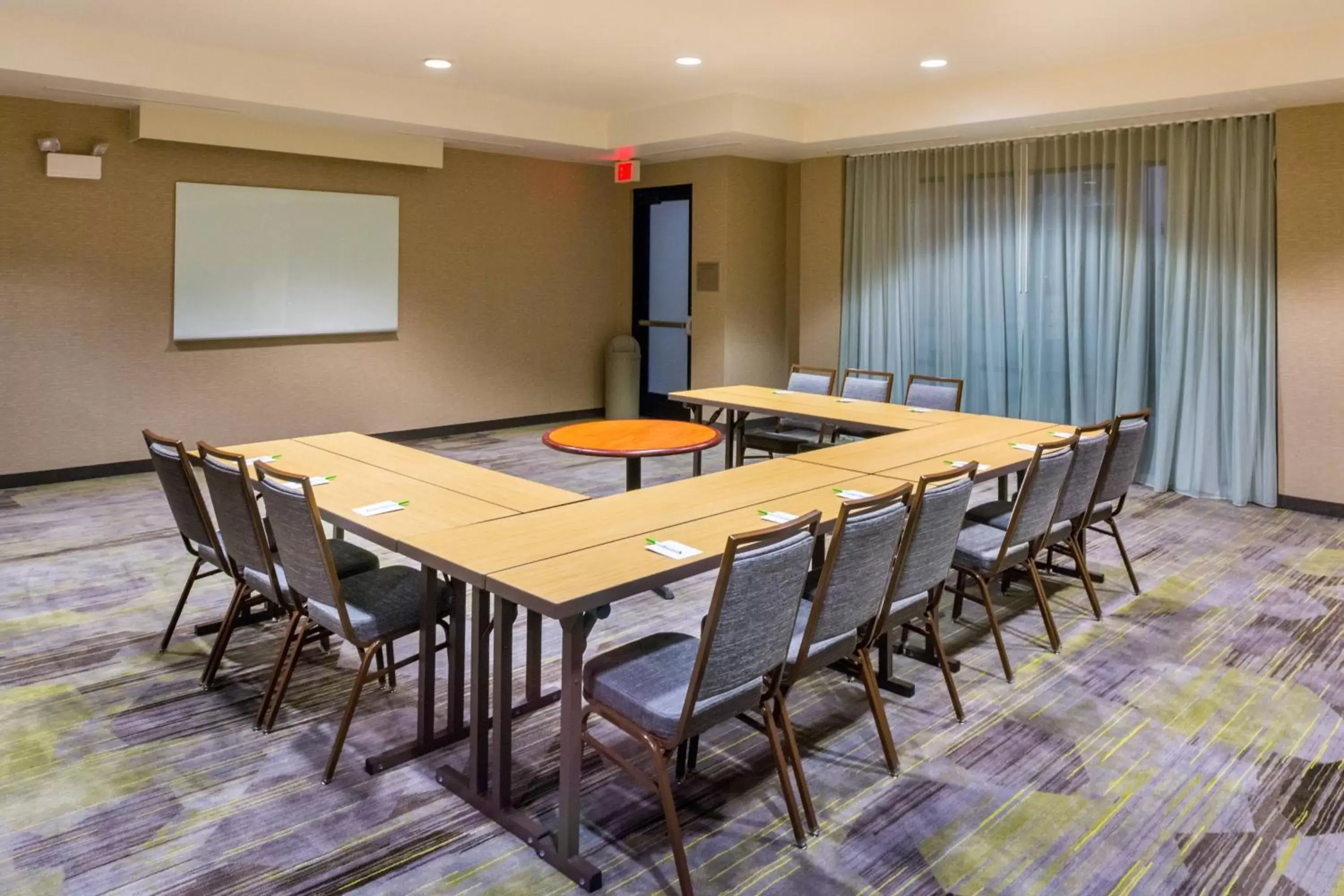 Meeting/conference room in Courtyard Thousand Oaks Ventura County
