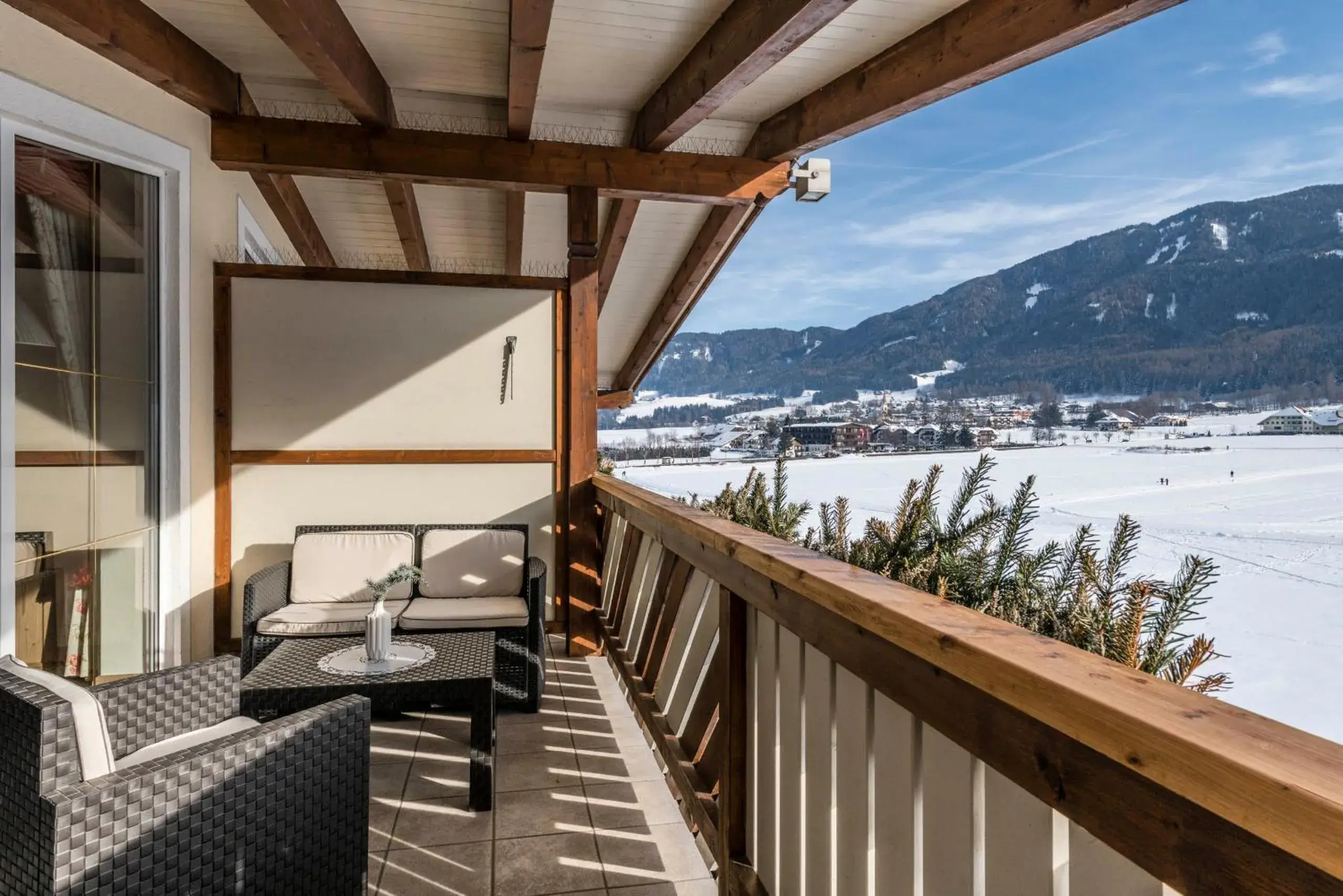 Mountain view, Balcony/Terrace in Majestic Hotel & Spa Resort