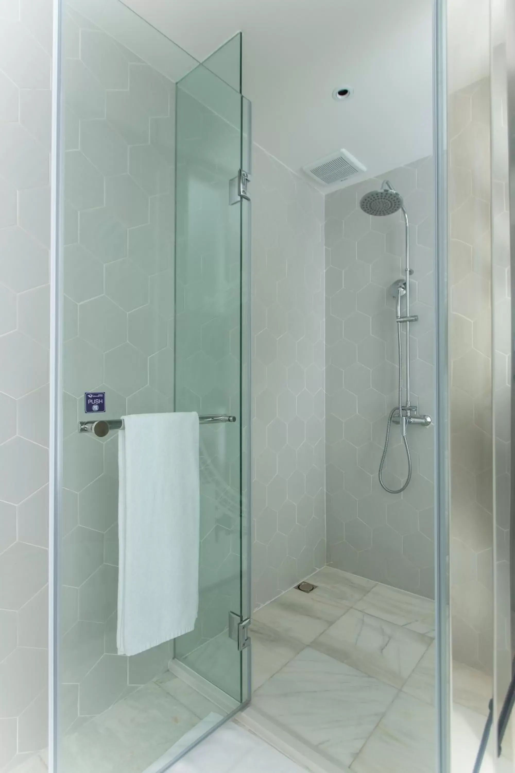 Shower, Bathroom in Airline Inn - Kaohsiung Station