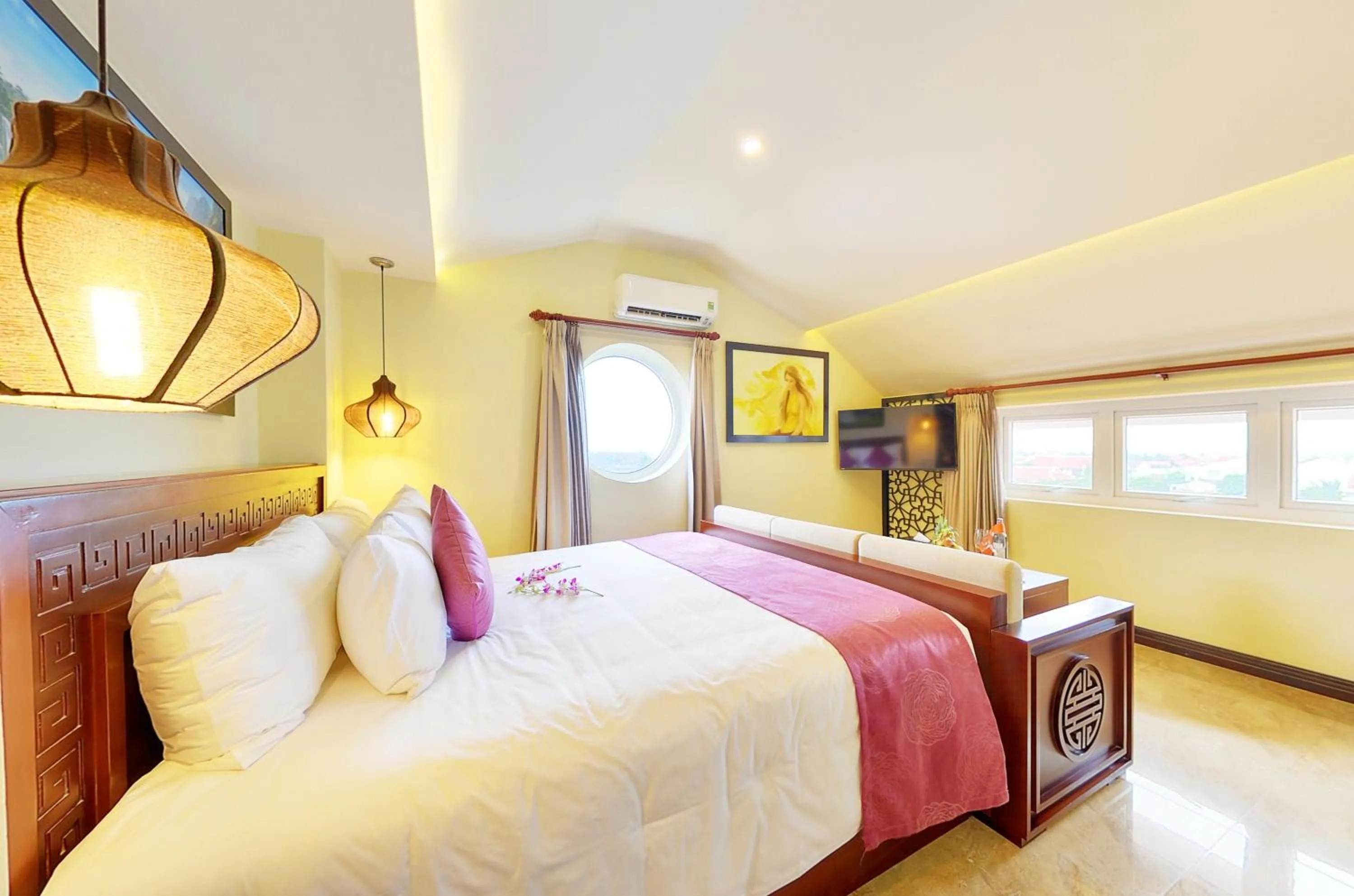 Bedroom, Bed in River Suites Hoi An