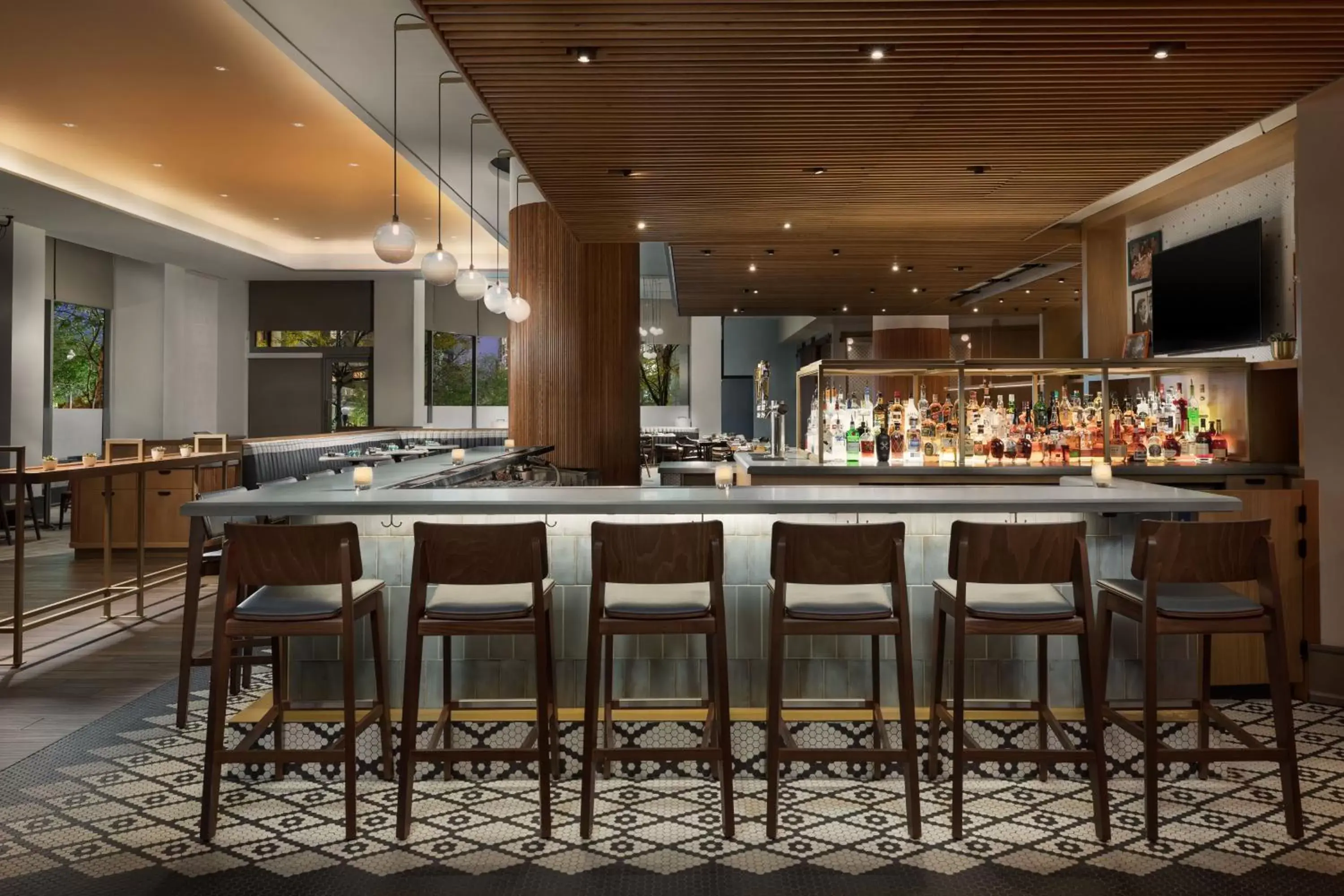 Restaurant/places to eat, Lounge/Bar in The Westin Arlington