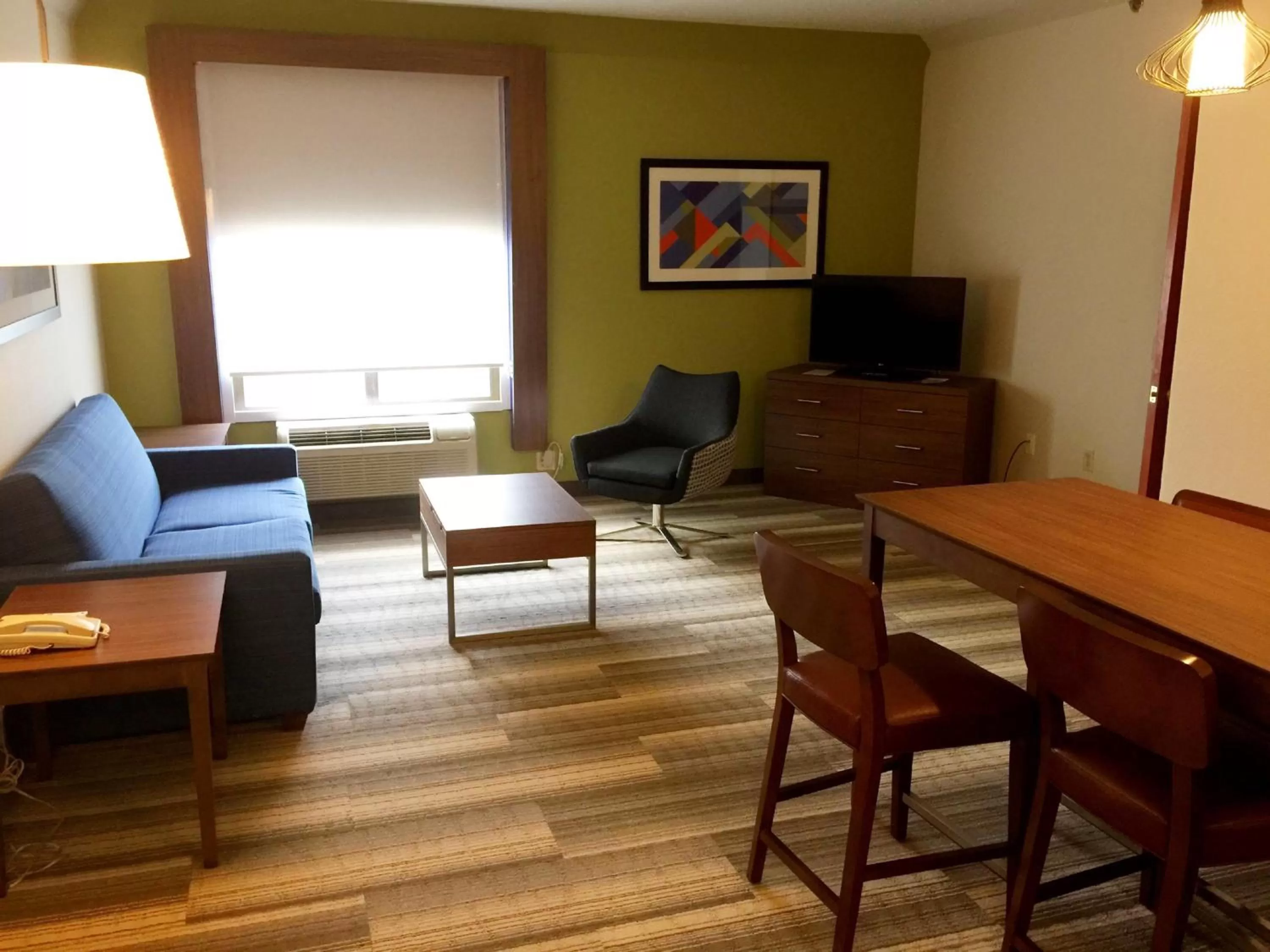 Photo of the whole room in Holiday Inn Express & Suites Houston - Memorial Park Area by IHG