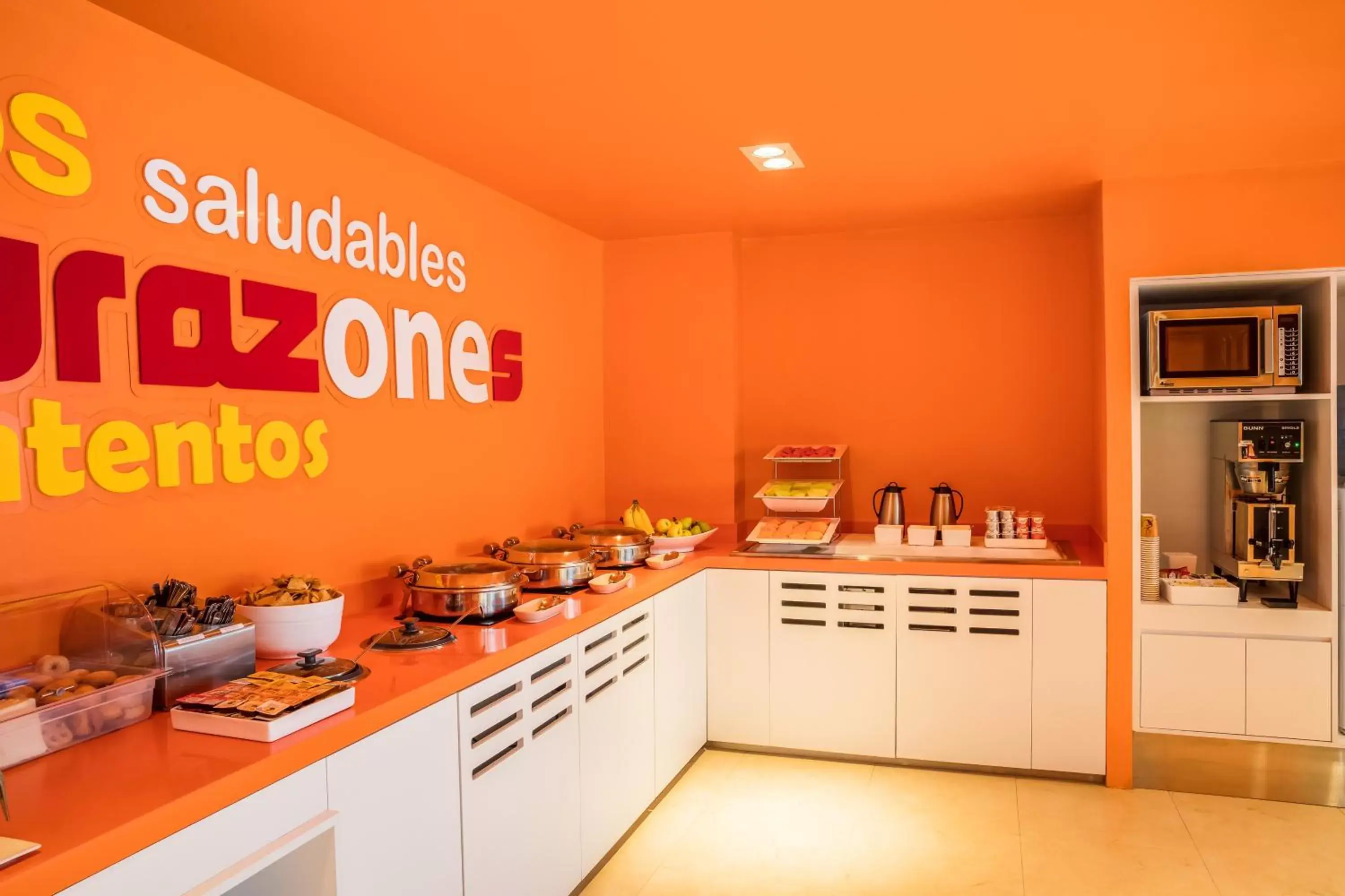 Restaurant/places to eat, Kitchen/Kitchenette in One Puebla Serdan