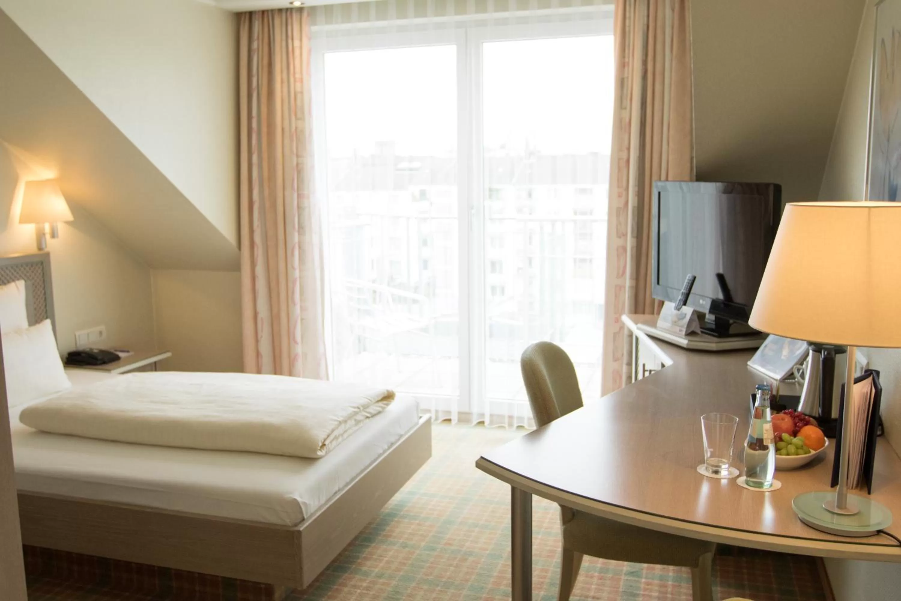 Photo of the whole room in Hotel Stadt München