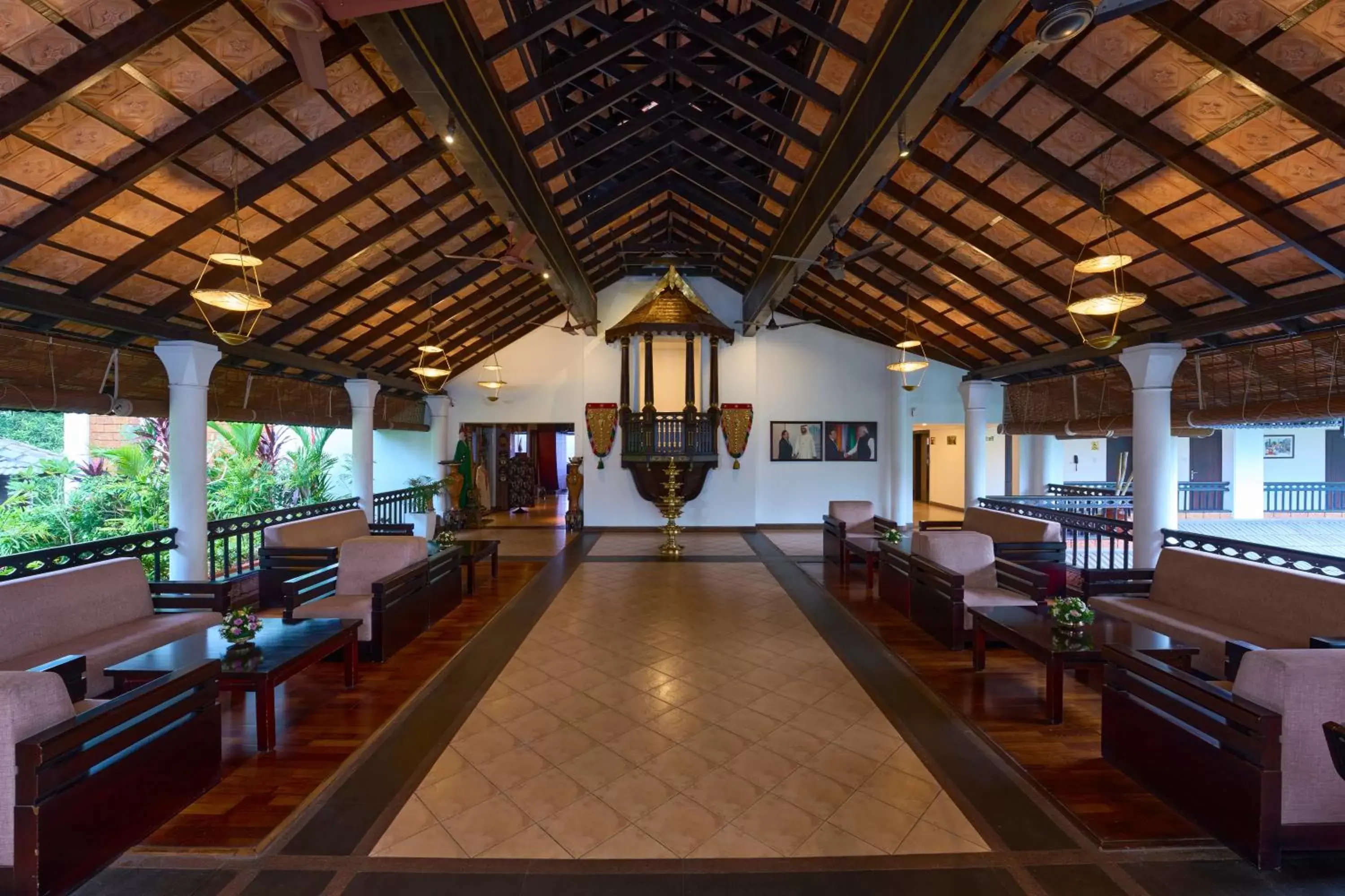 Lobby or reception in The Raviz Kadavu, Kozhikode