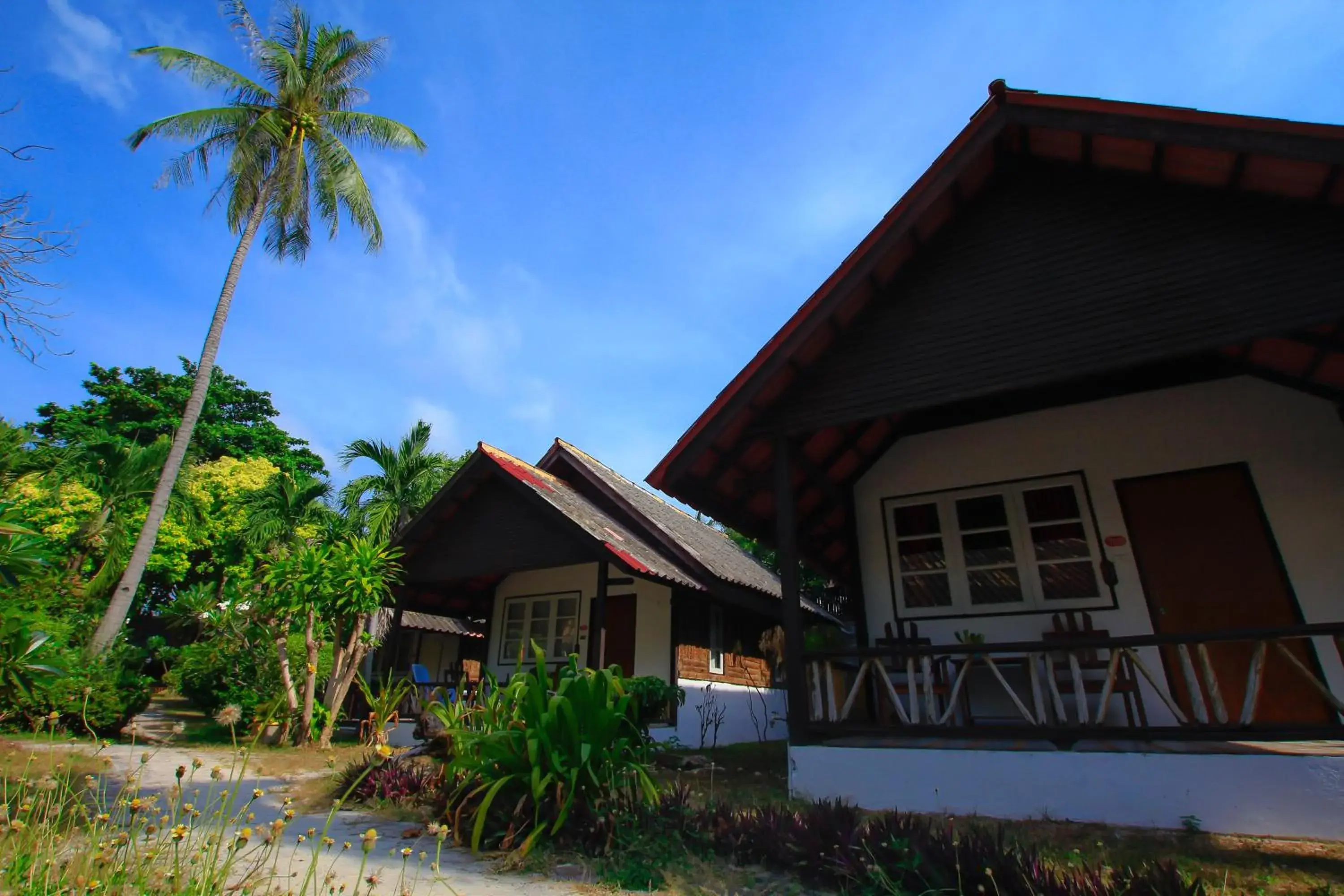 Facade/entrance, Property Building in Marine Chaweng Beach Resort