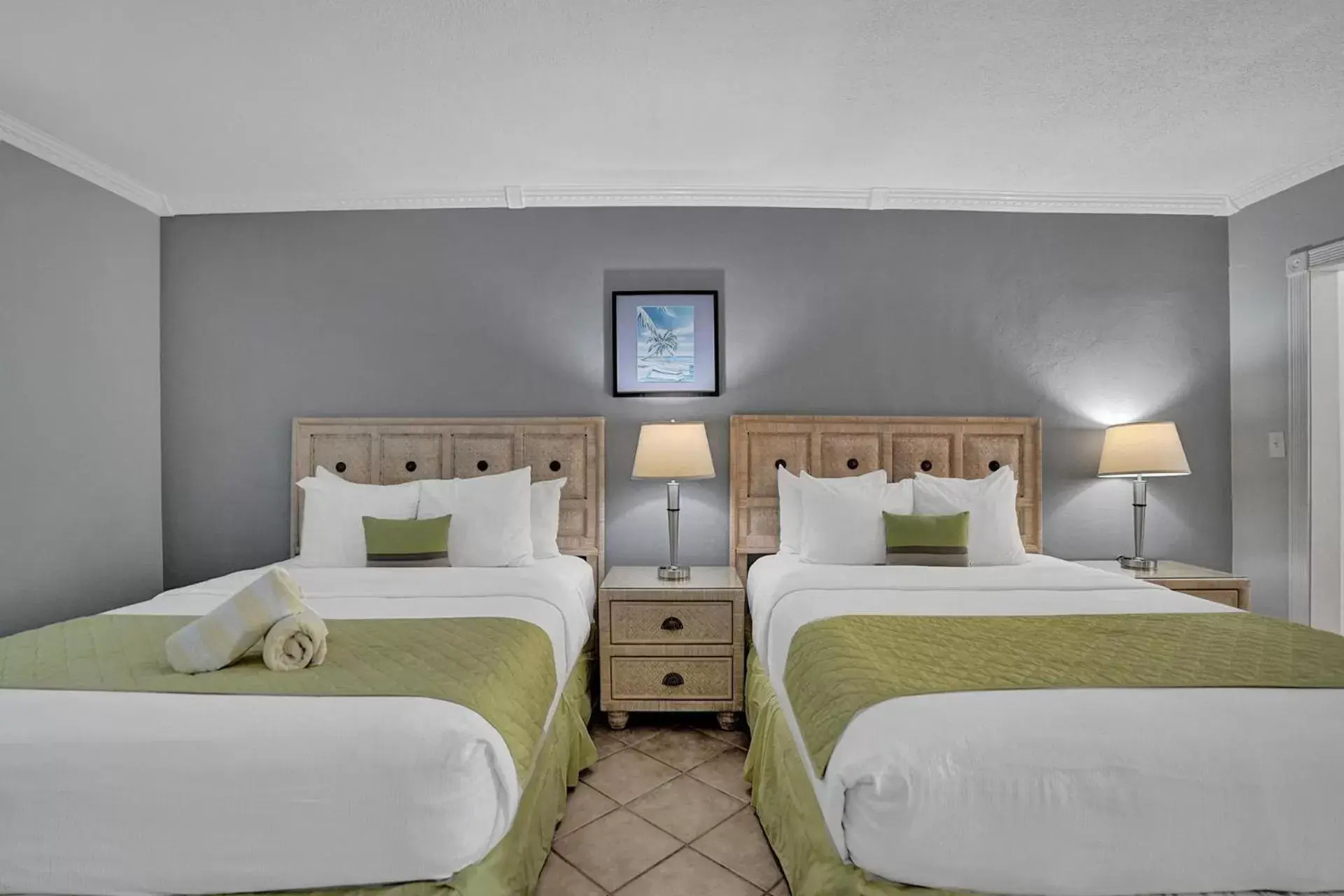 Bed in The Worthington Resorts - Clothing Optional - Men Only - Solo hombres