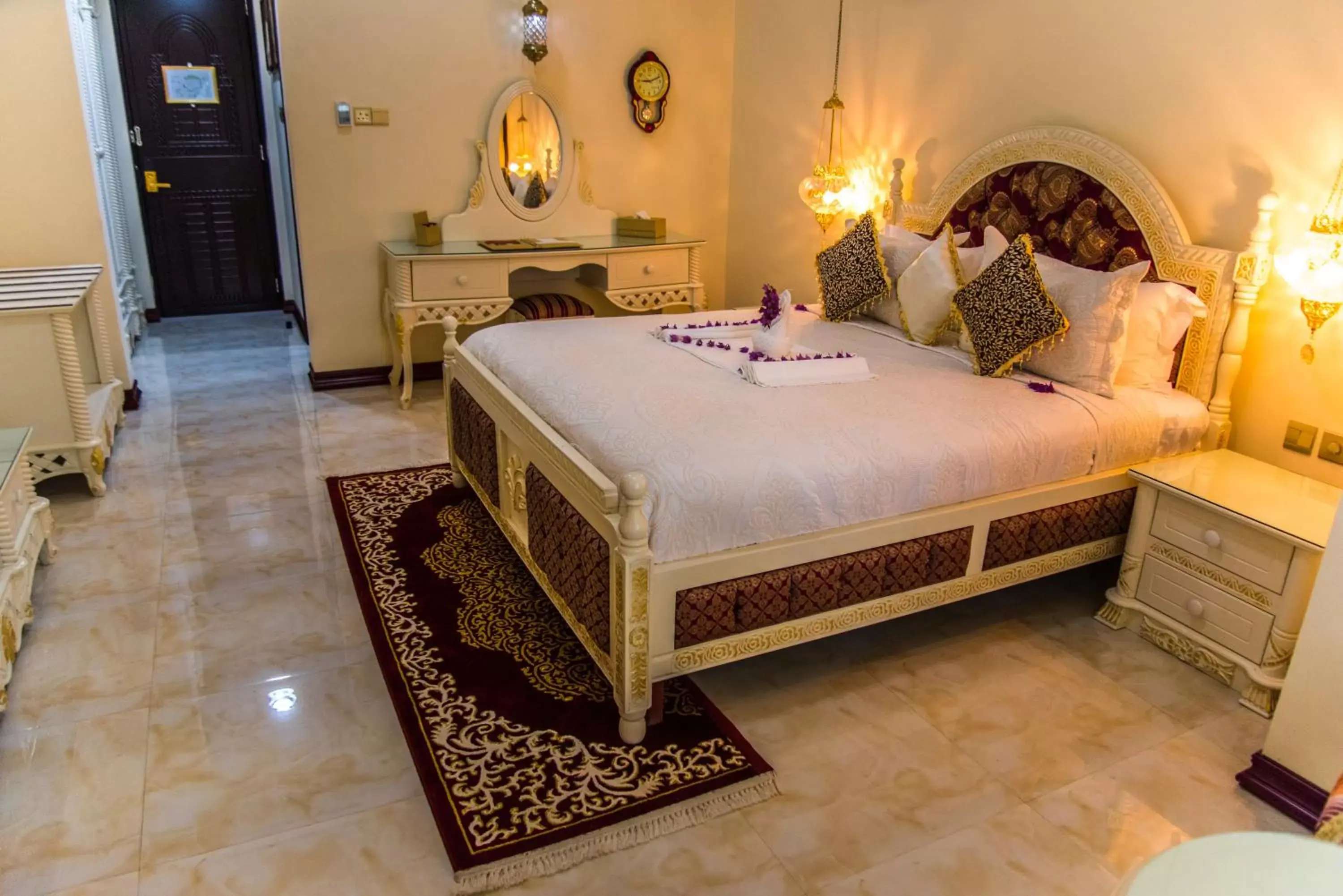 Bed in Madinat Al Bahr Business & Spa Hotel