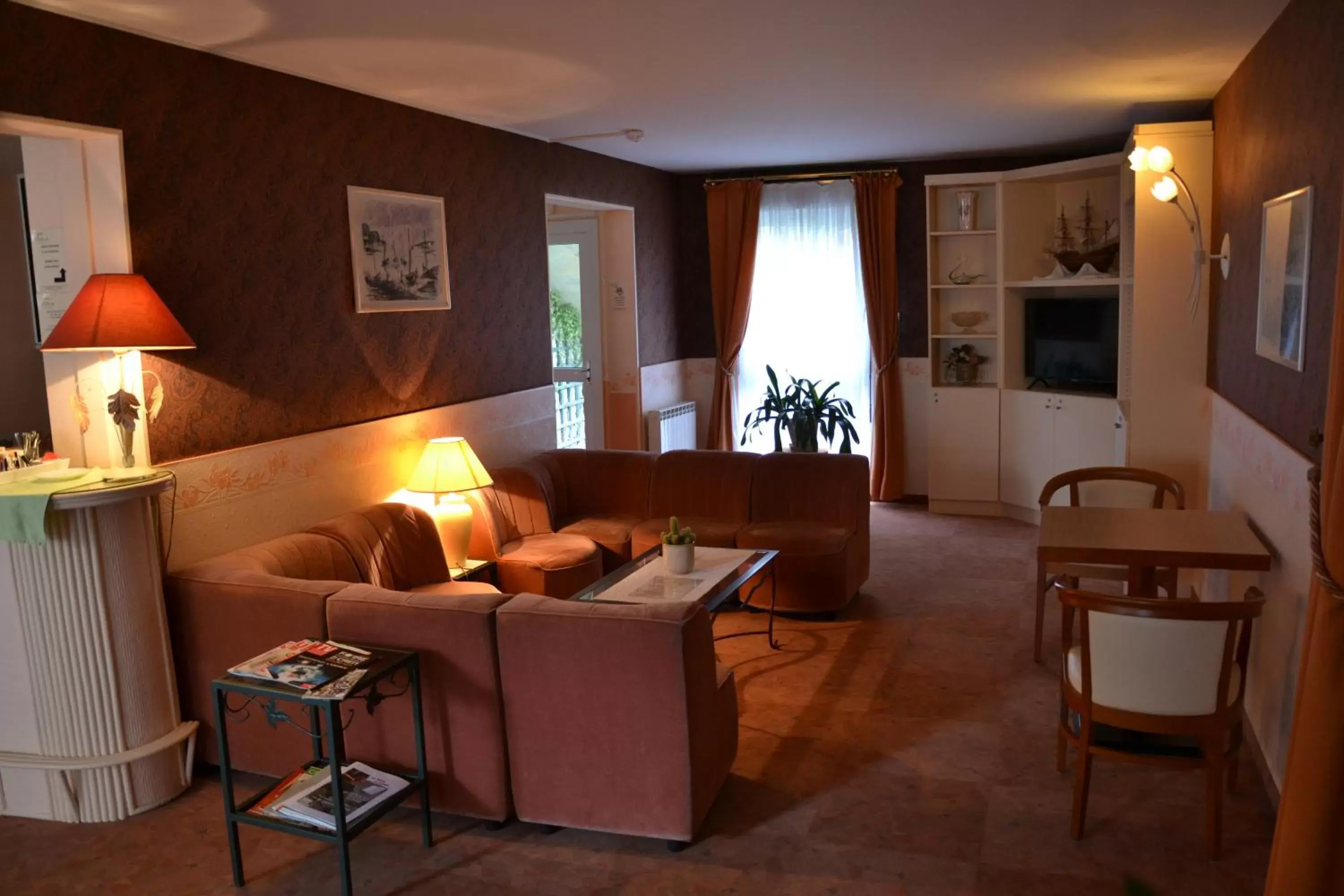 Seating Area in Hôtel Le Galion