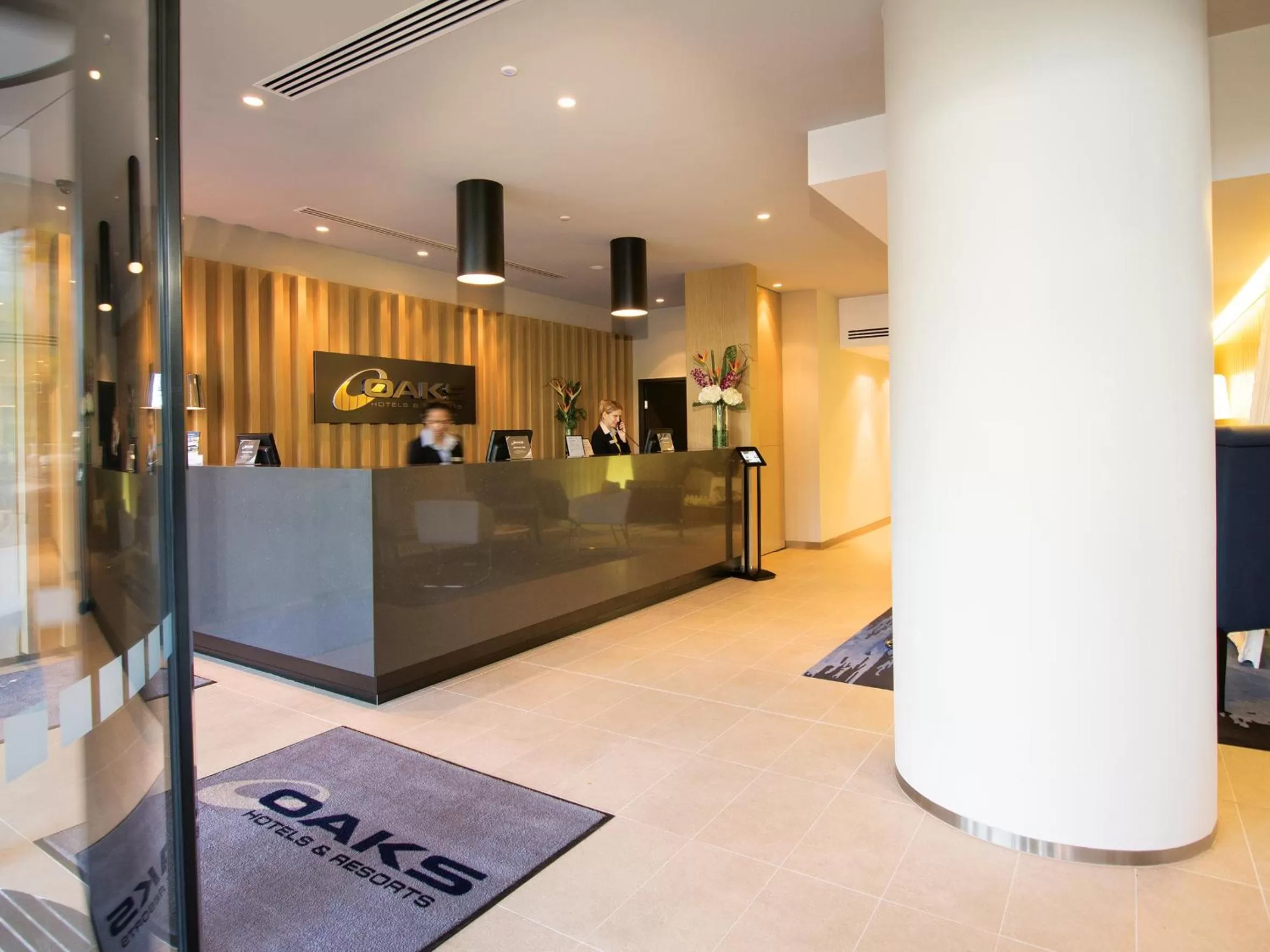 Lobby or reception in Oaks Melbourne on William Suites