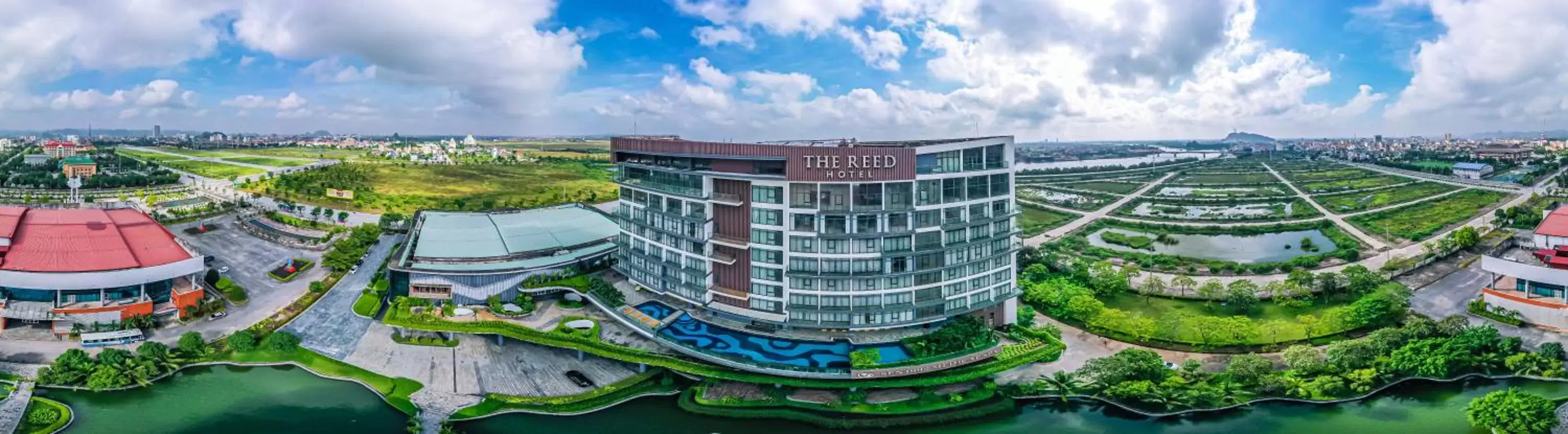 Property building, Bird's-eye View in The Reed Hotel