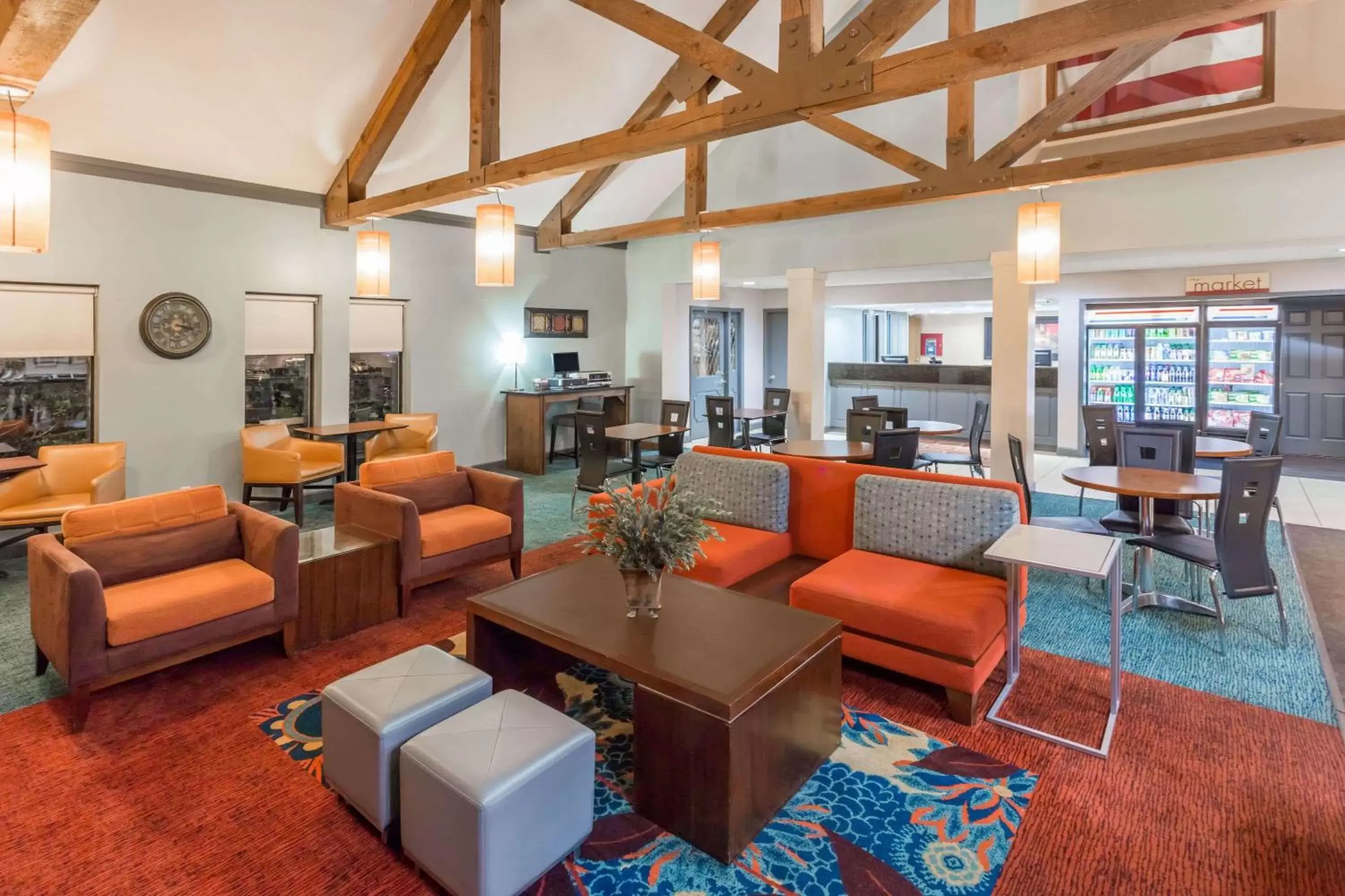 Lobby or reception, Lounge/Bar in Hawthorn Suites By Wyndham North Charleston