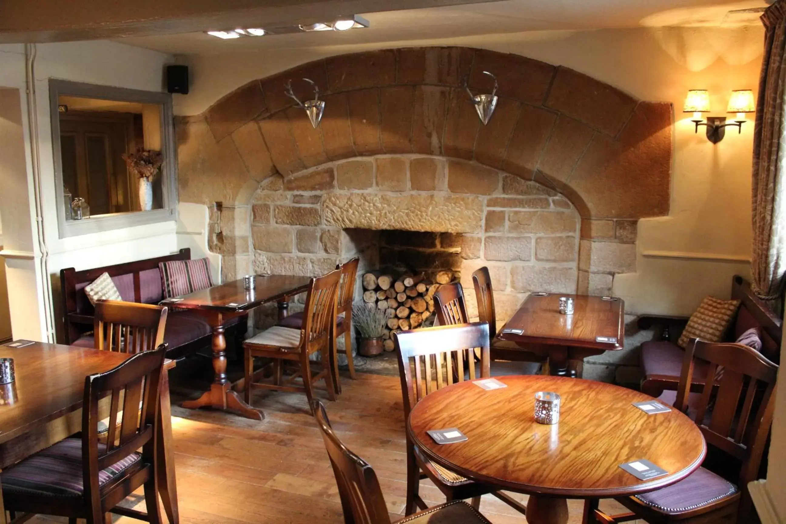 Lounge or bar, Restaurant/Places to Eat in White Lion