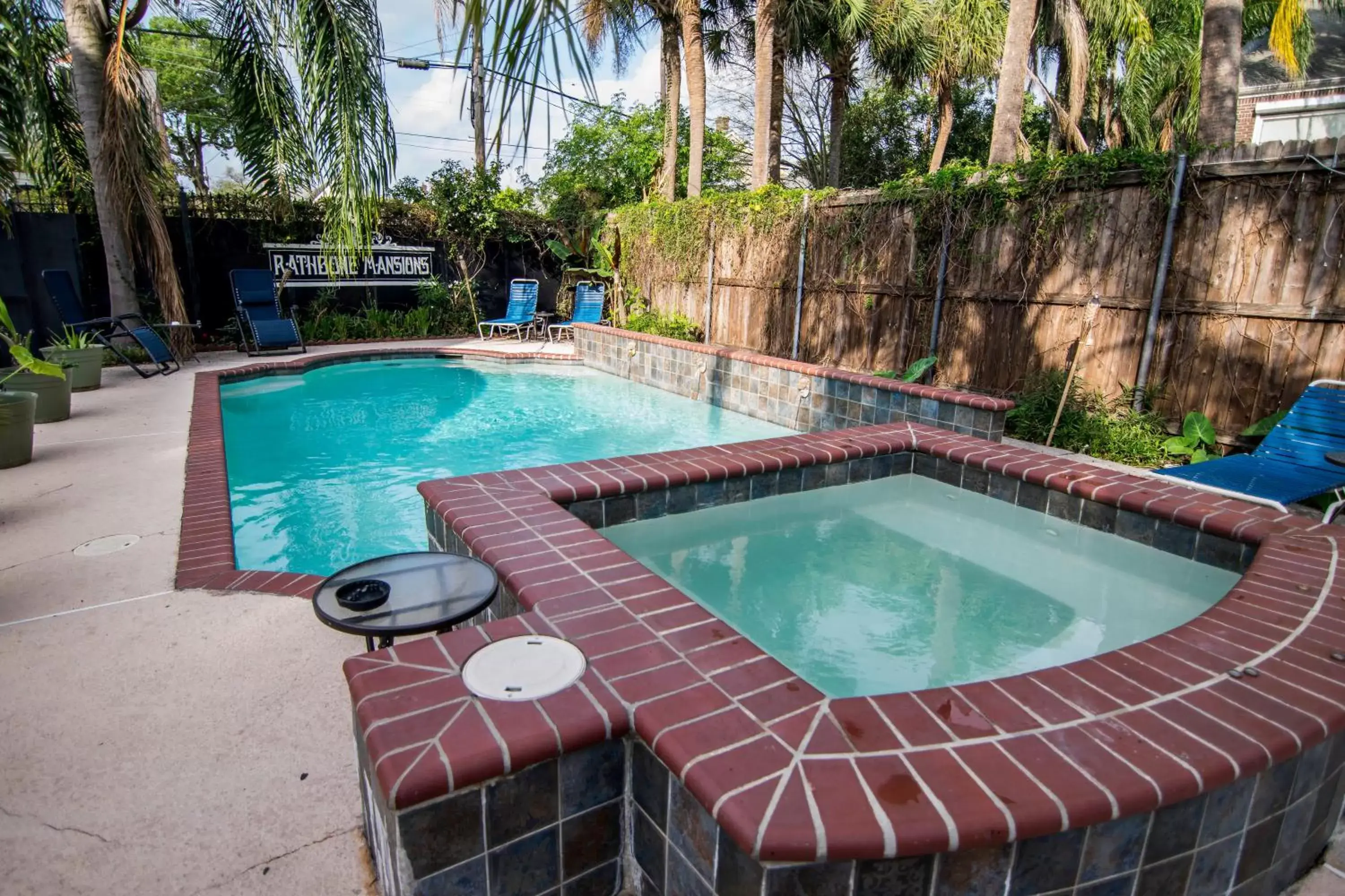 Swimming Pool in Rathbone Mansions New Orleans