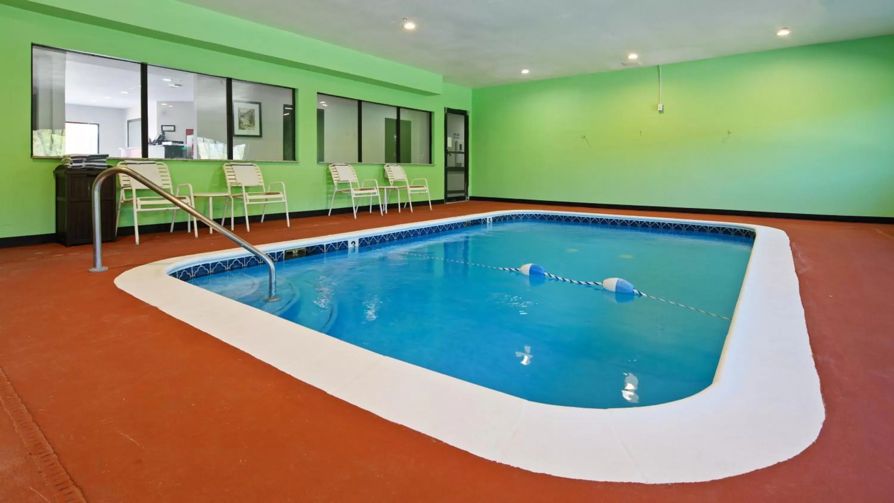 Swimming Pool in SureStay Hotel by Best Western Orange