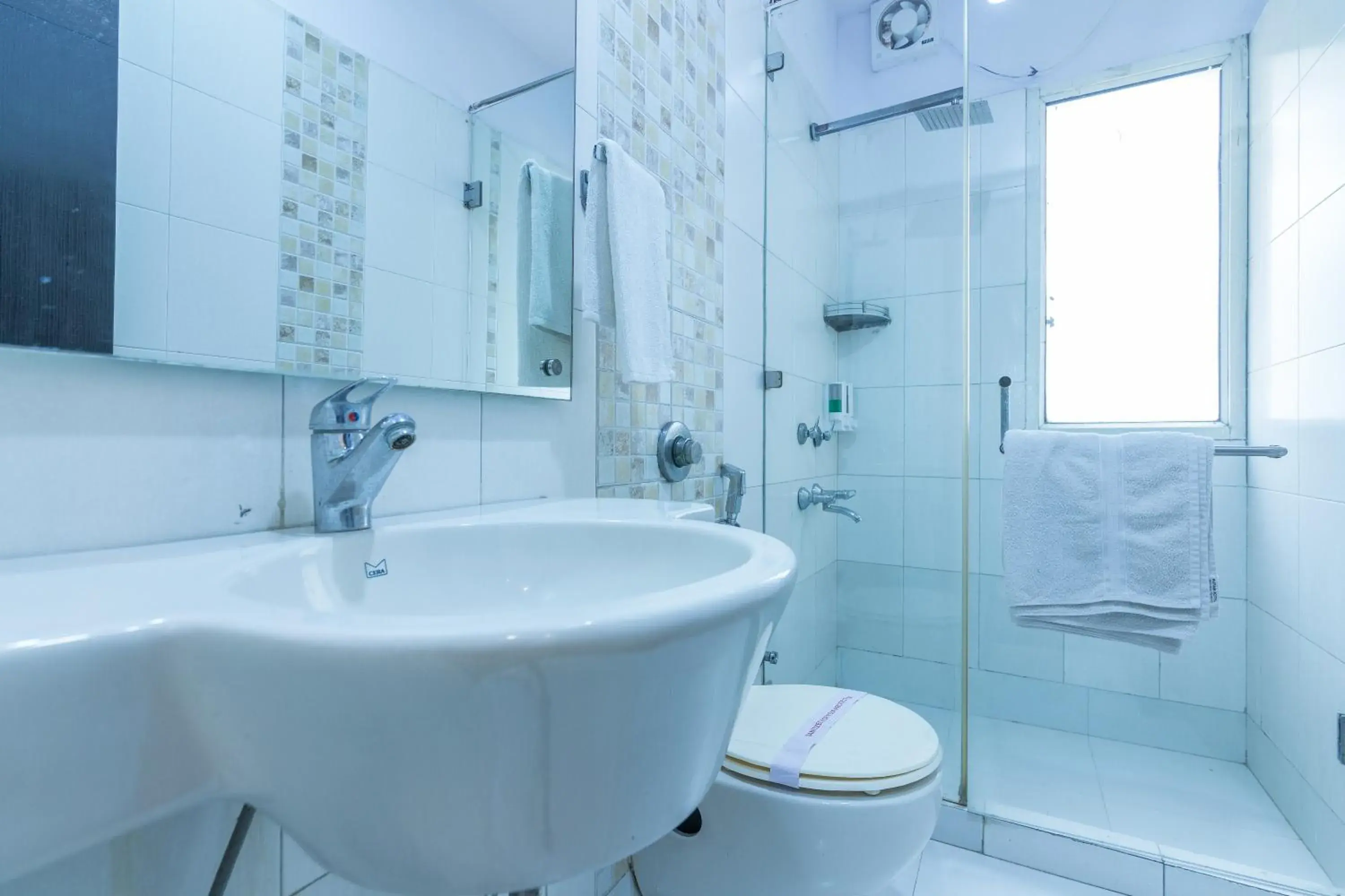 Bathroom in Rupam Hotel