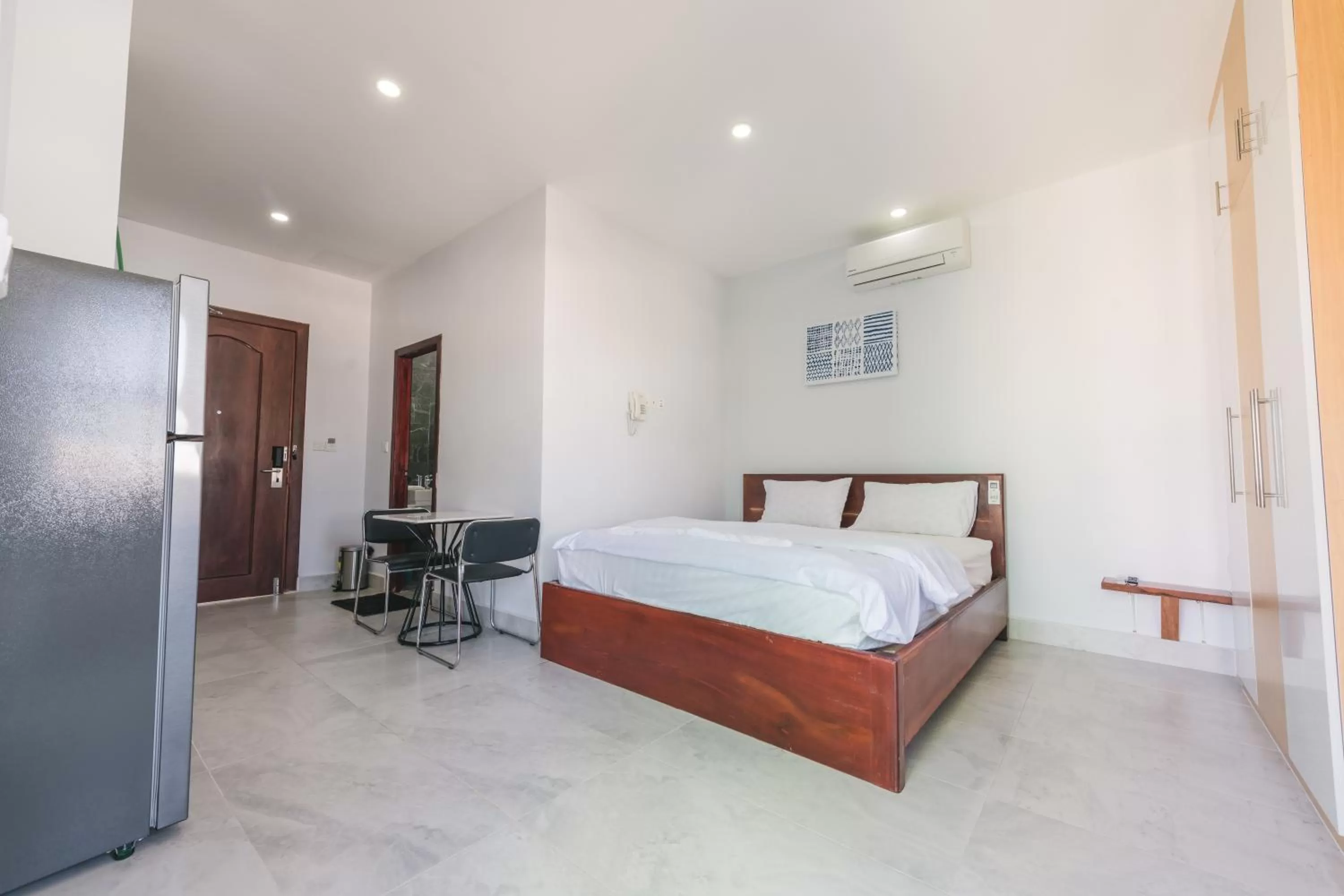 Bedroom, Bed in Residence 110 (Hotel and Apartments)