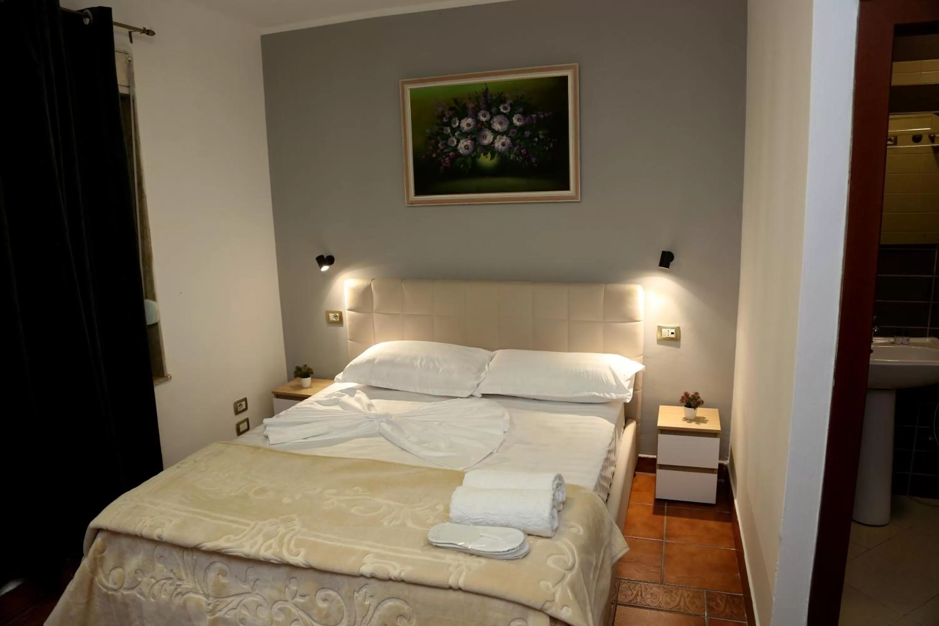 Bed in Hotel Millenium Tirana