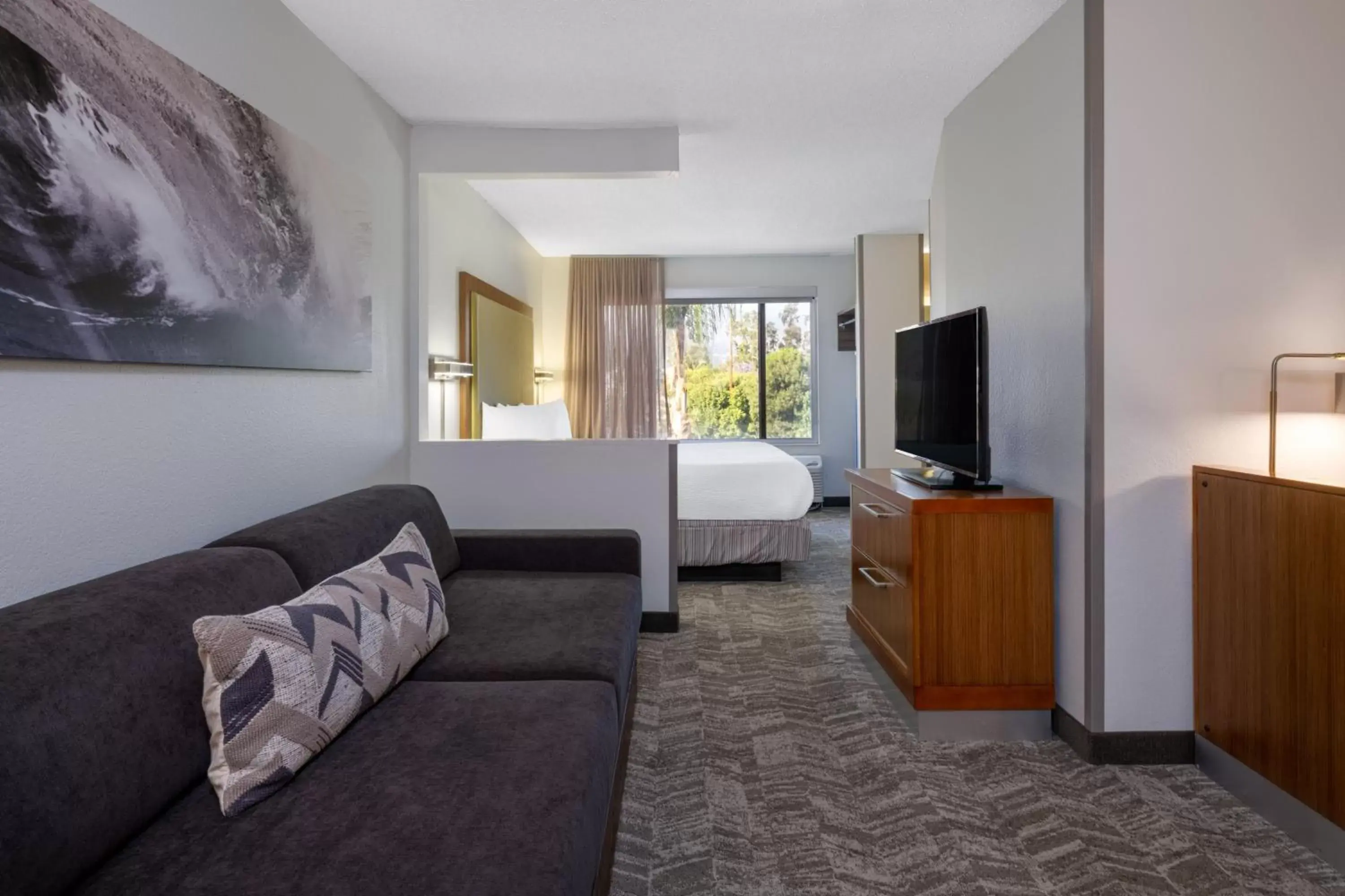 Photo of the whole room, Seating Area in SpringHill Suites Pasadena Arcadia