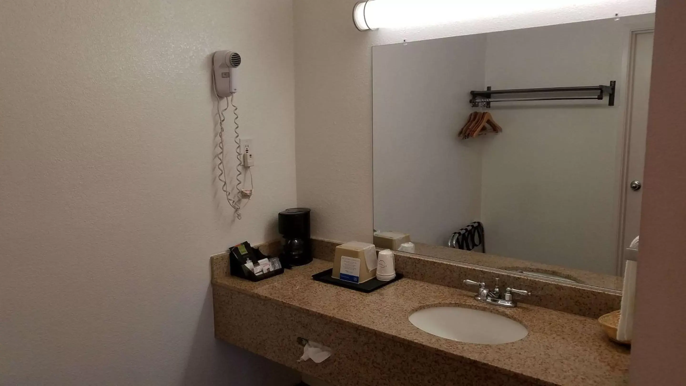 Photo of the whole room, Bathroom in Rodeway Inn Alameda-Oakland