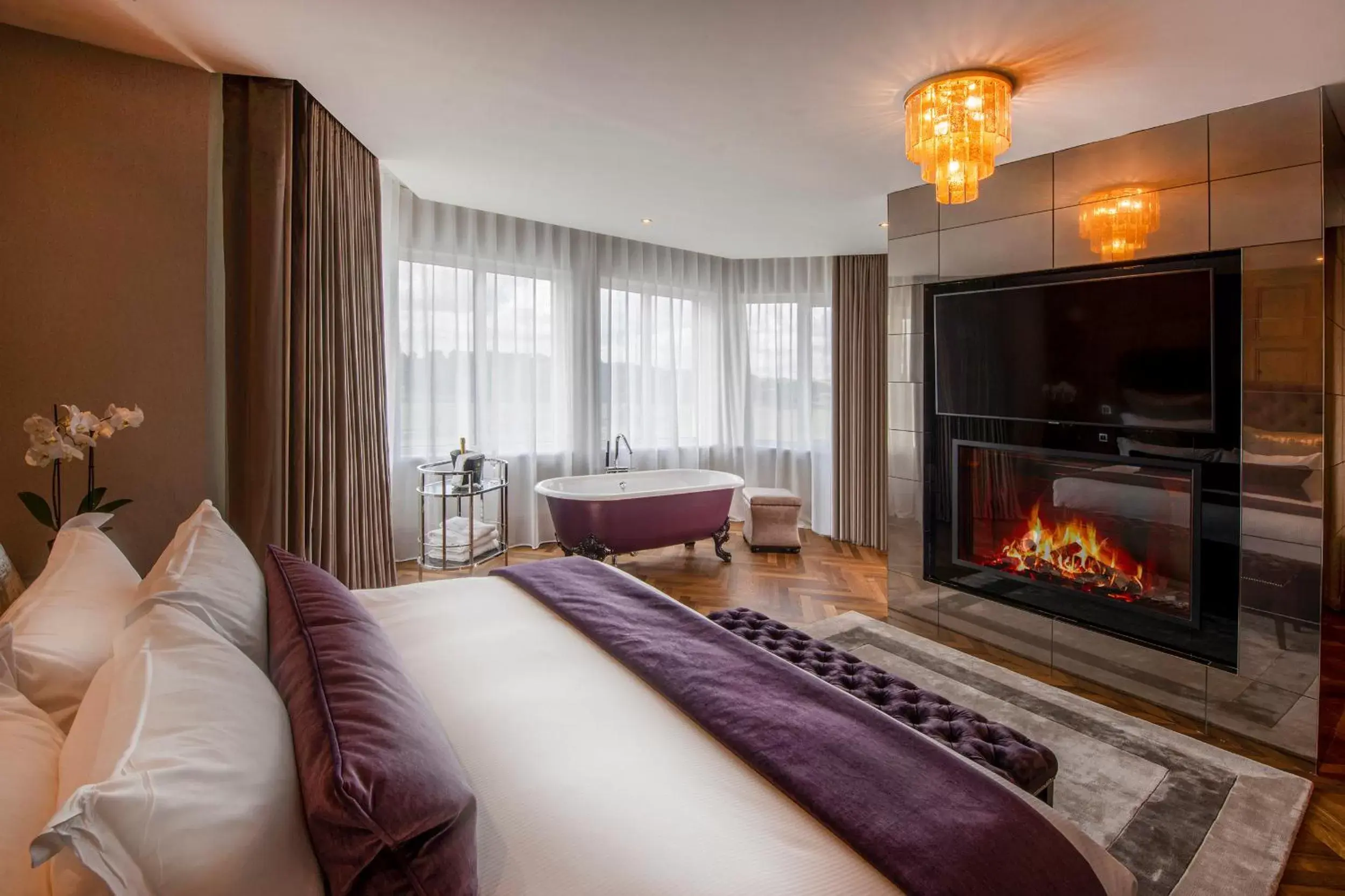 Bed, Seating Area in Old Course Hotel St Andrews