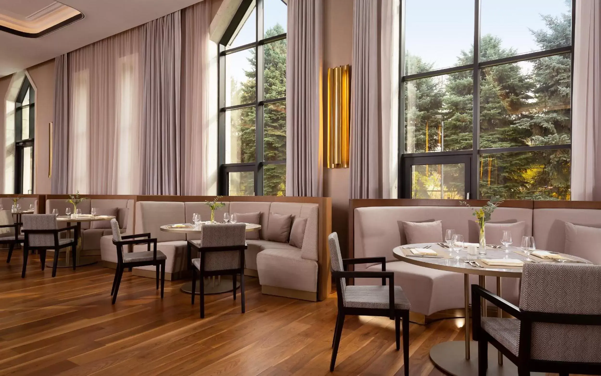 Restaurant/Places to Eat in Swissôtel Wellness Resort Alatau Almaty