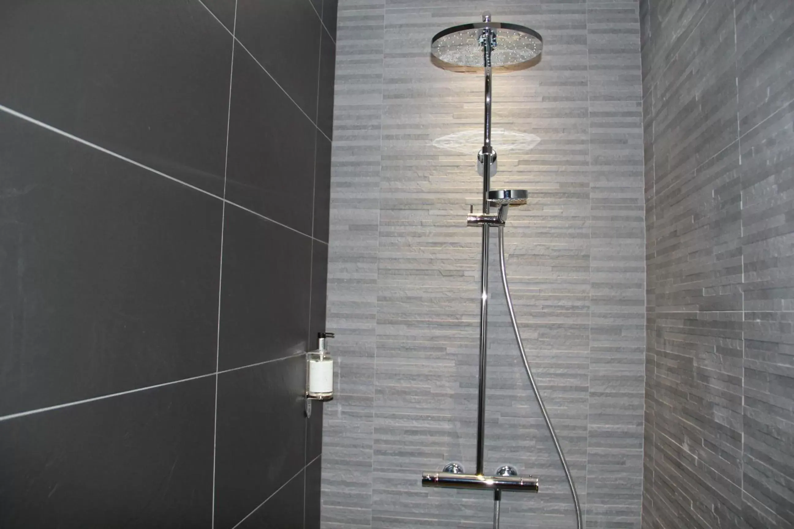 Shower, Bathroom in Le Temps des Hôtes