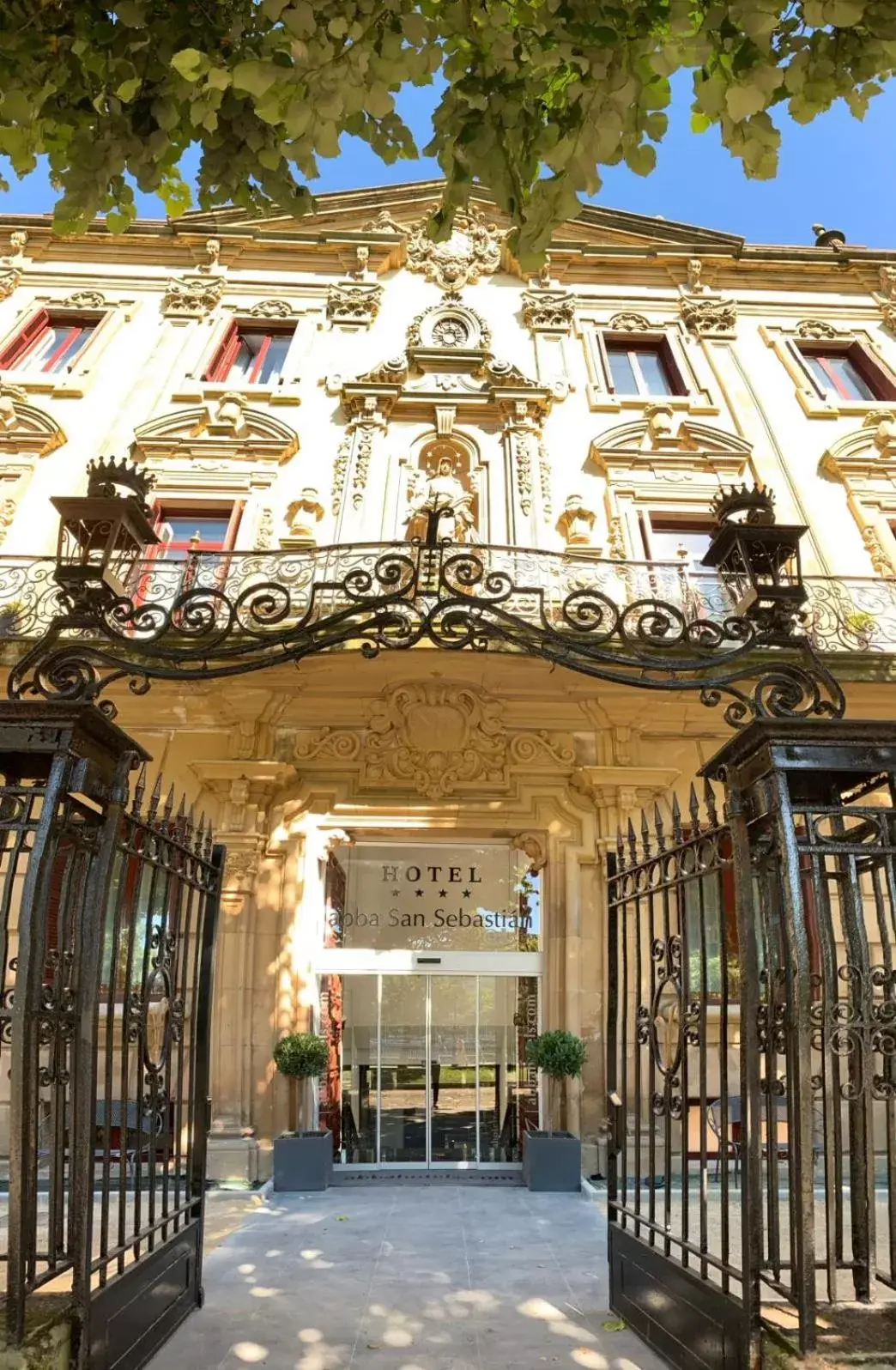 Facade/entrance in Abba San Sebastián Hotel