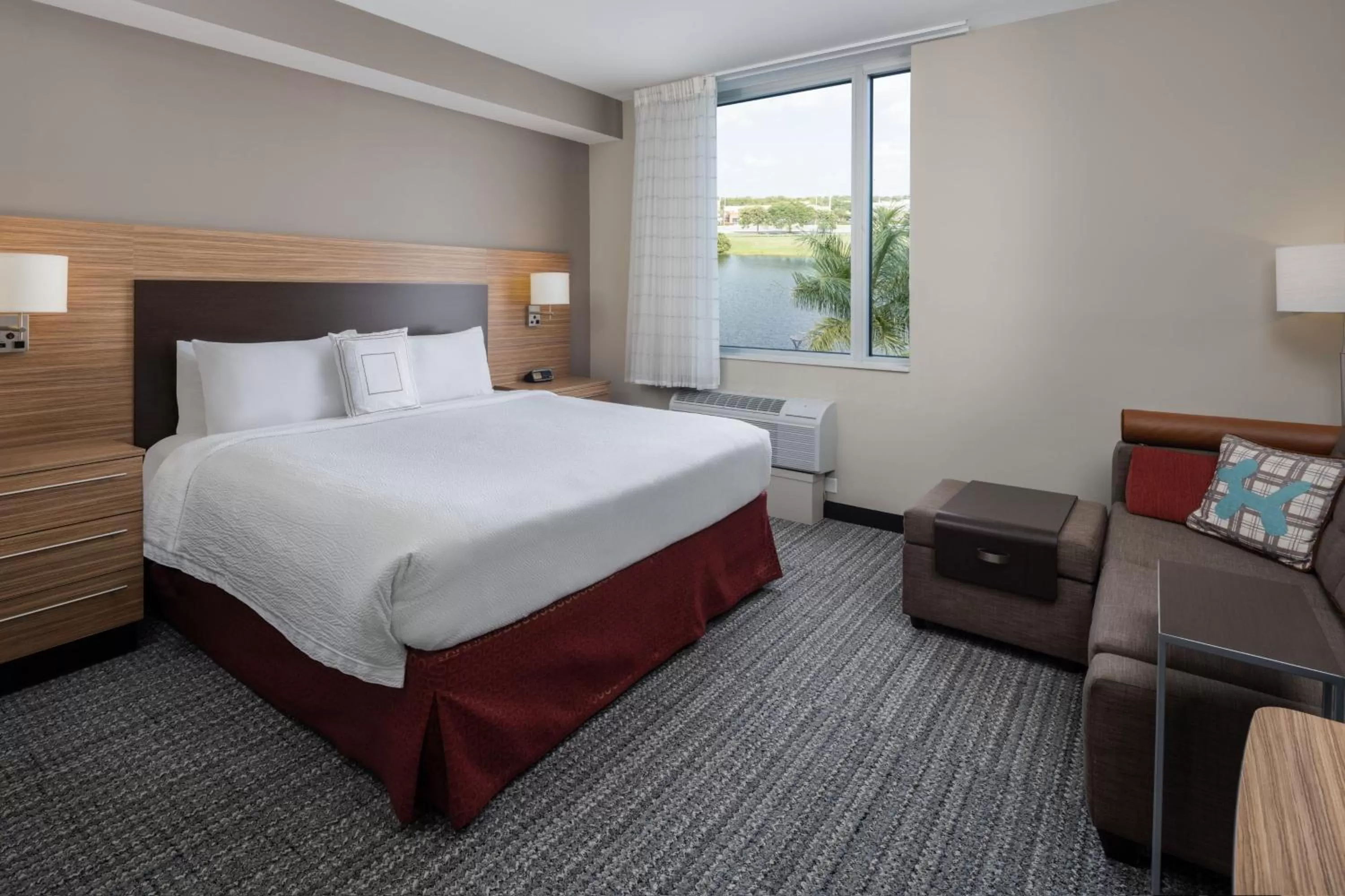 Photo of the whole room, Bed in TownePlace Suites Miami Kendall West