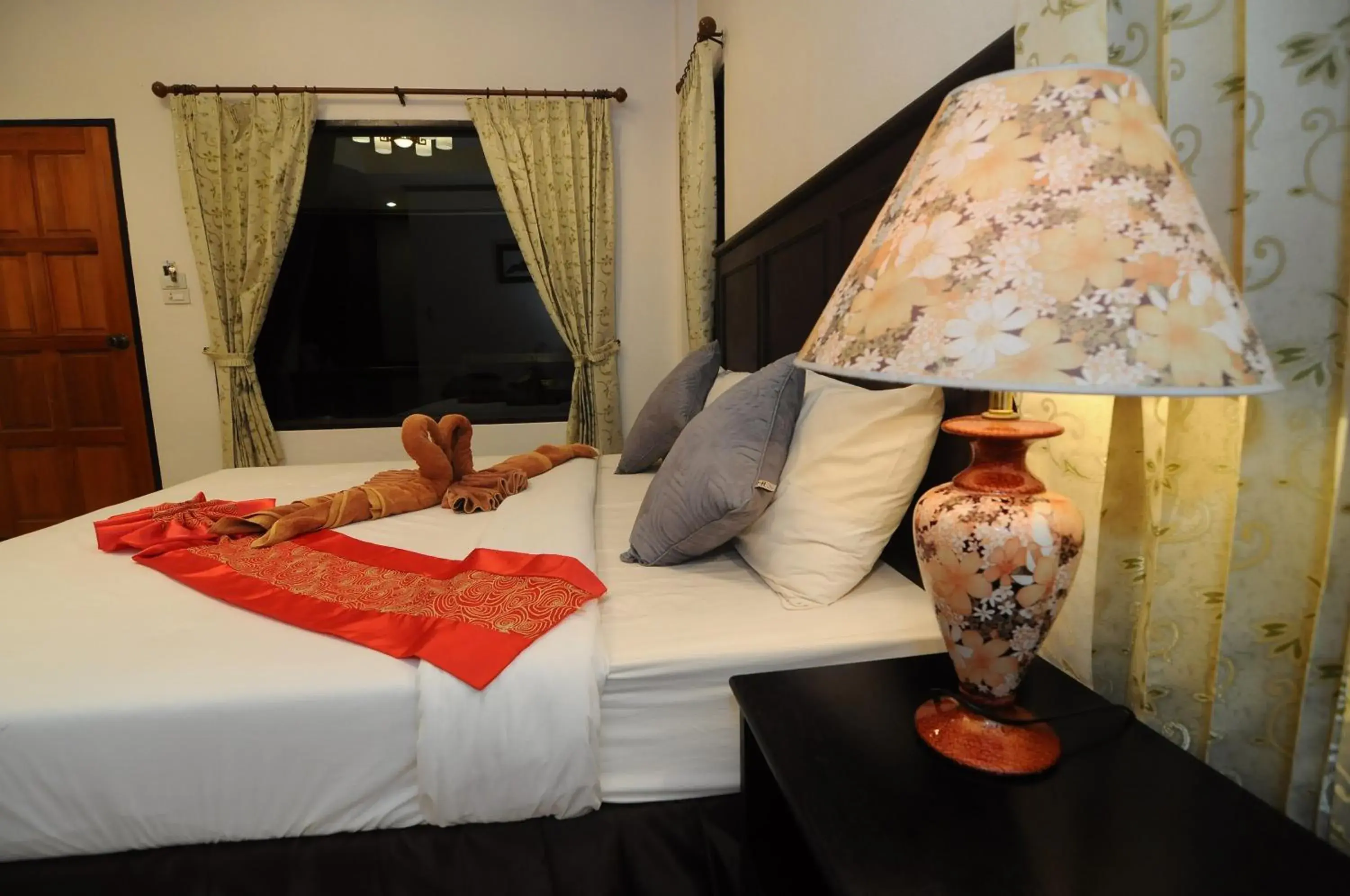 Bedroom, Bed in N.T. Lanta Resort