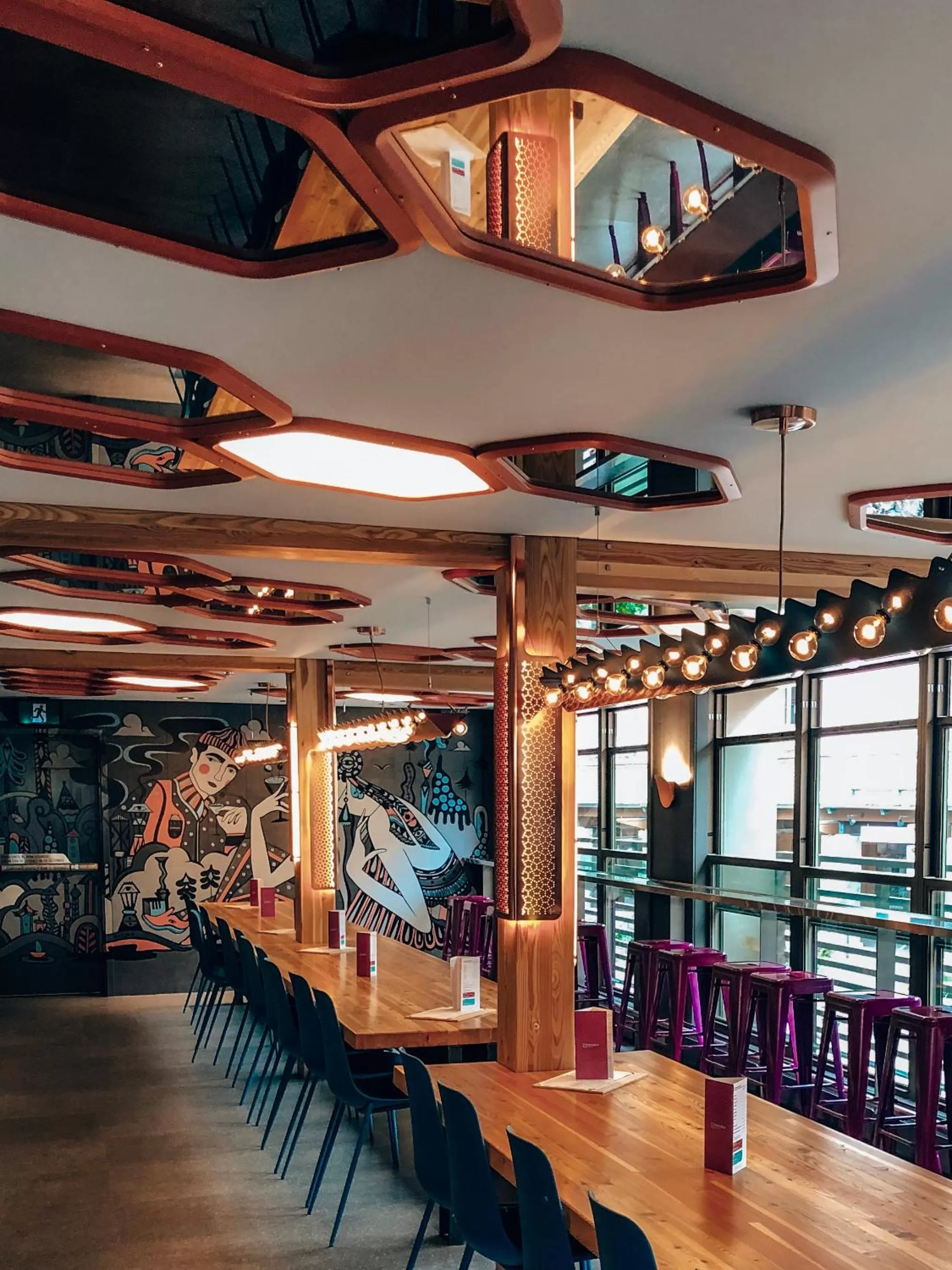 Restaurant/places to eat in Pangea Pod Hotel