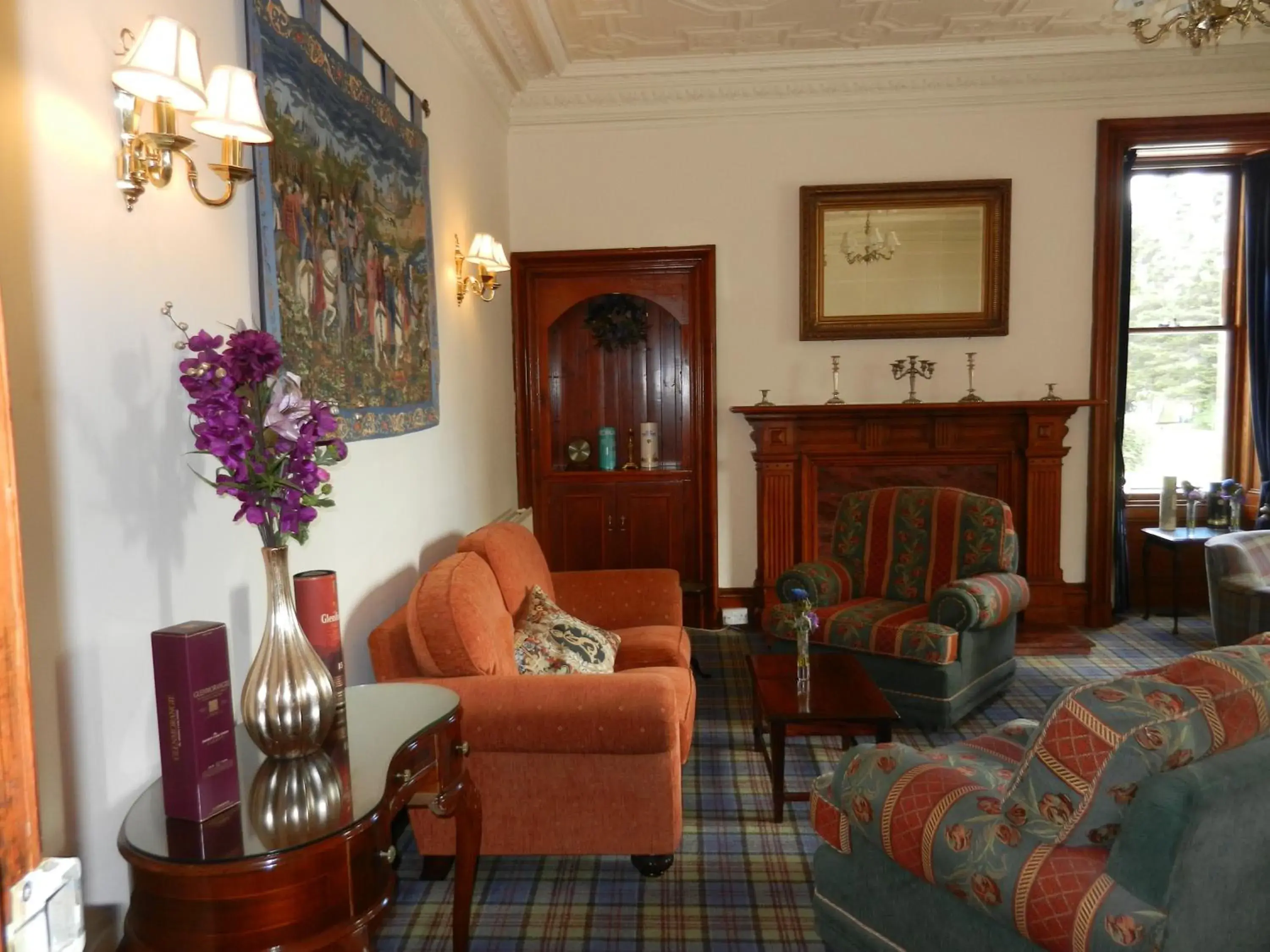 Lounge or bar in Mansfield Castle Hotel Lounge or bar in Mansfield Castle Hotel
