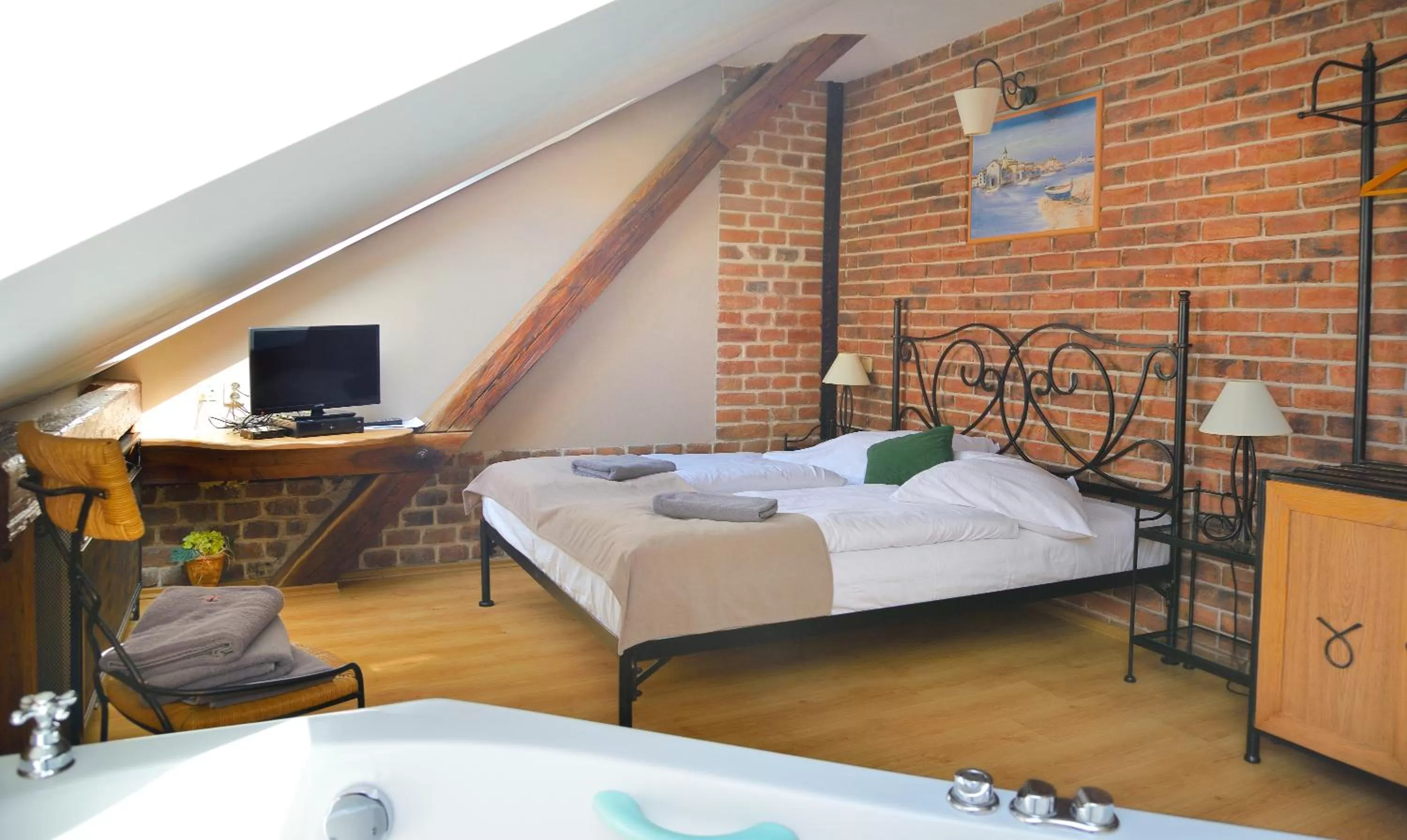 Bed in Hotel Via Ironia