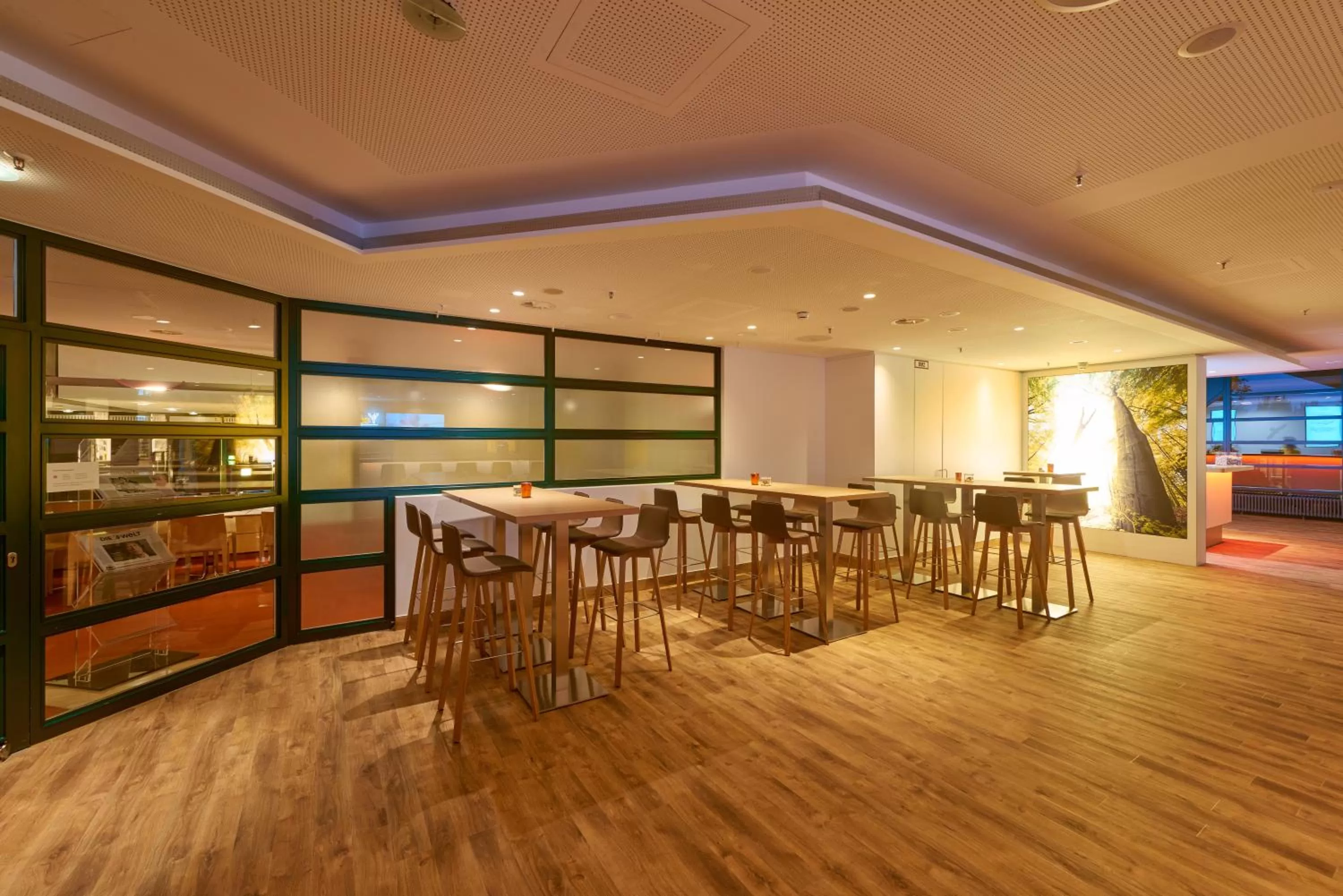 Lounge or bar in Collegium Glashütten